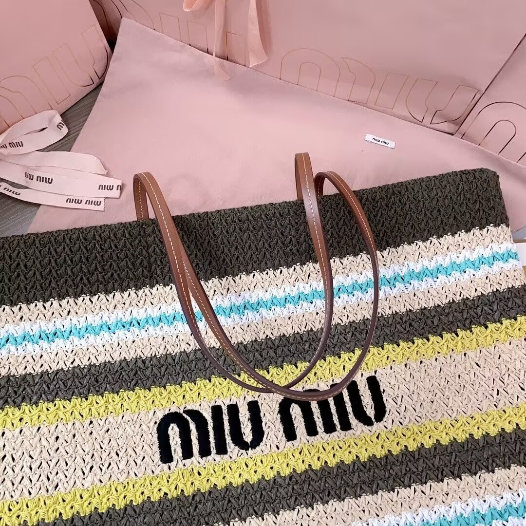 Miu Miu Raffia-effect woven tote bag 40x34x16cm