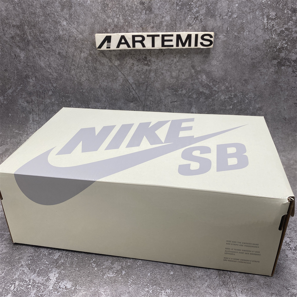 UA Nike SB Dunk Low Verdy Visty