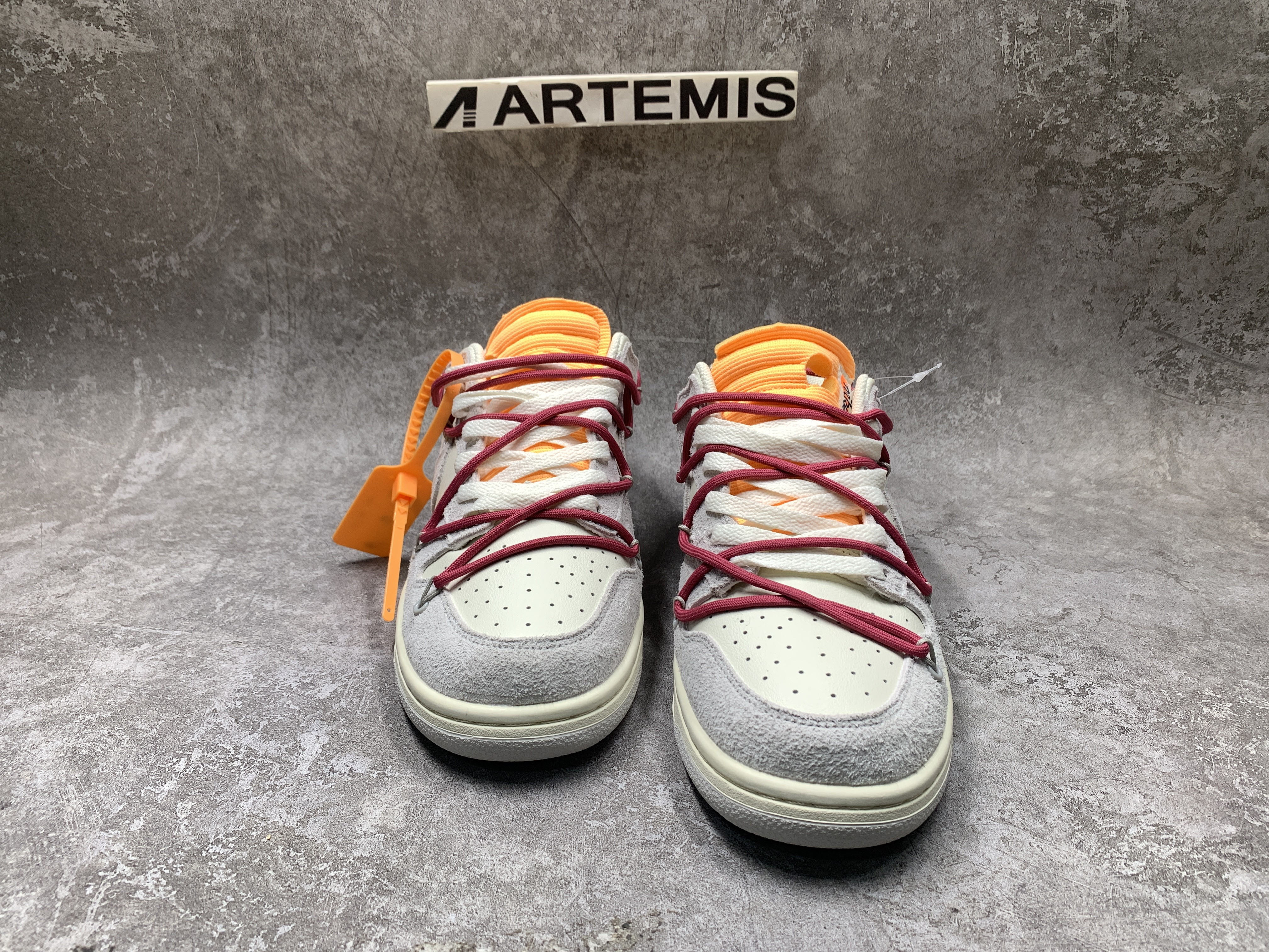 Off-White x Dunk Low Lot 35 of 50