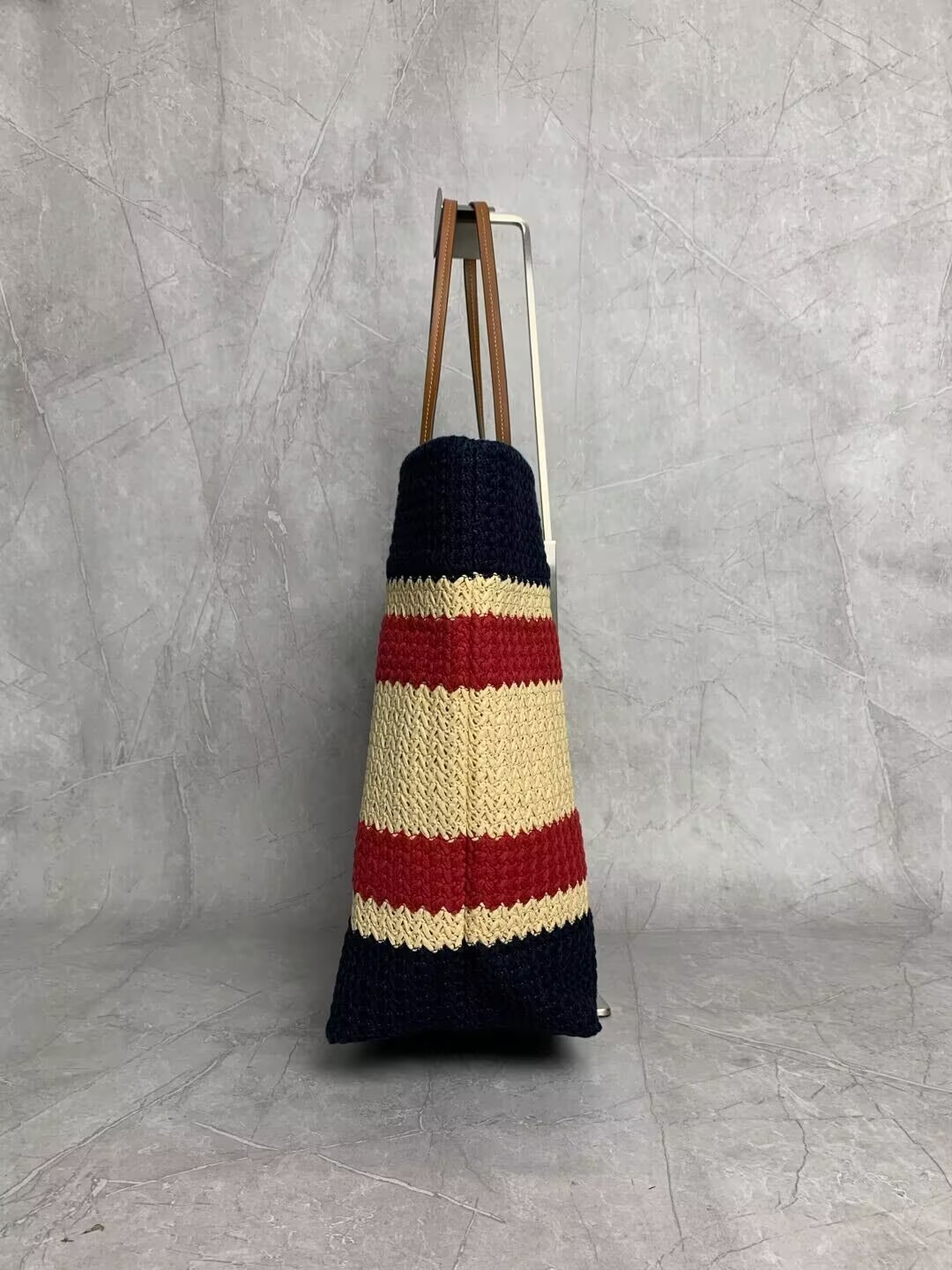Miu Miu Raffia-effect woven tote bag 40x34x16cm