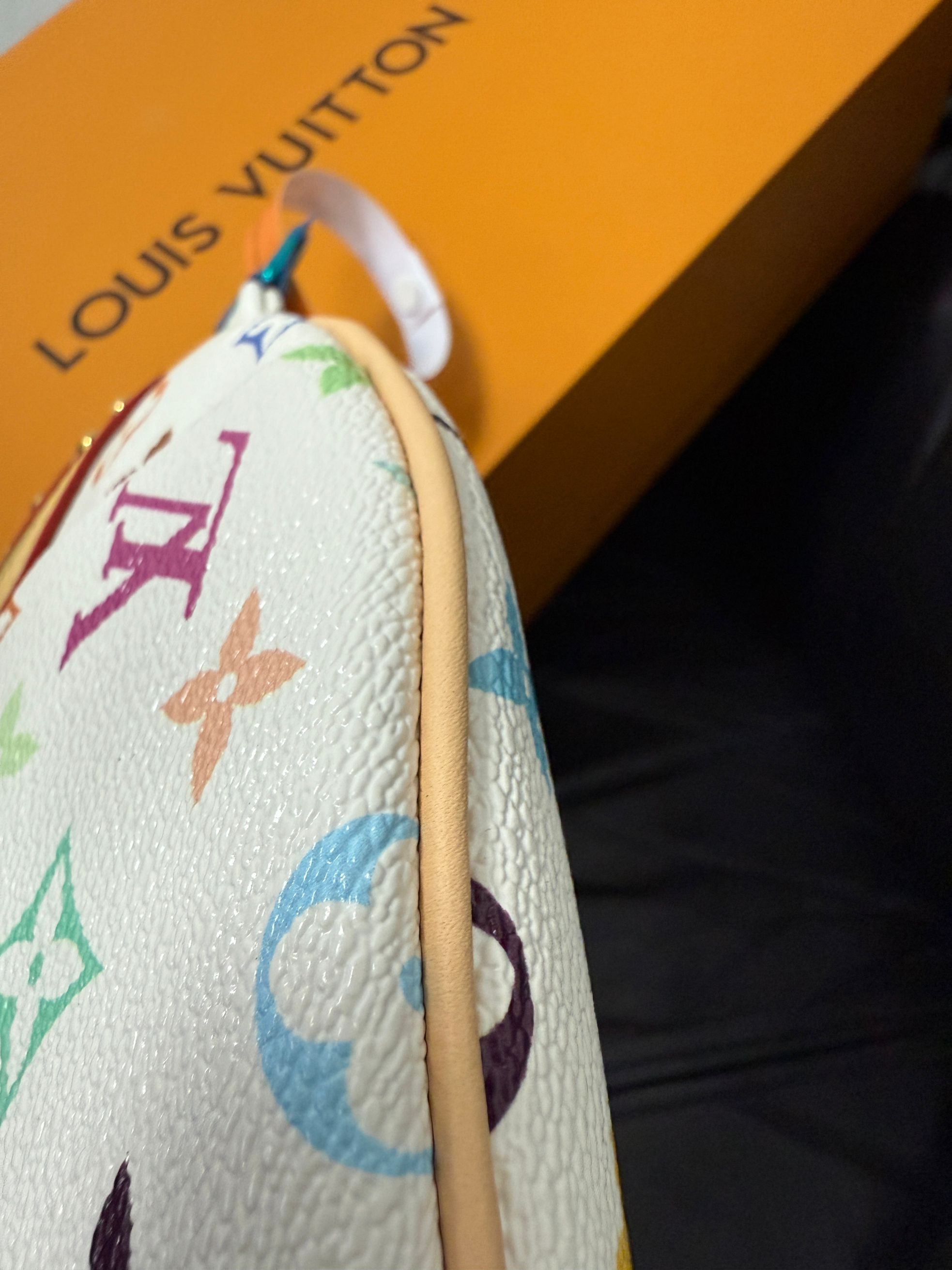 LV HIGH RISE M13660 16x8x38cm