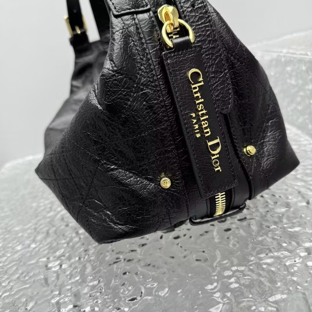 D*or medium d-journey bag in crinkled calfskin 33x15x16cm