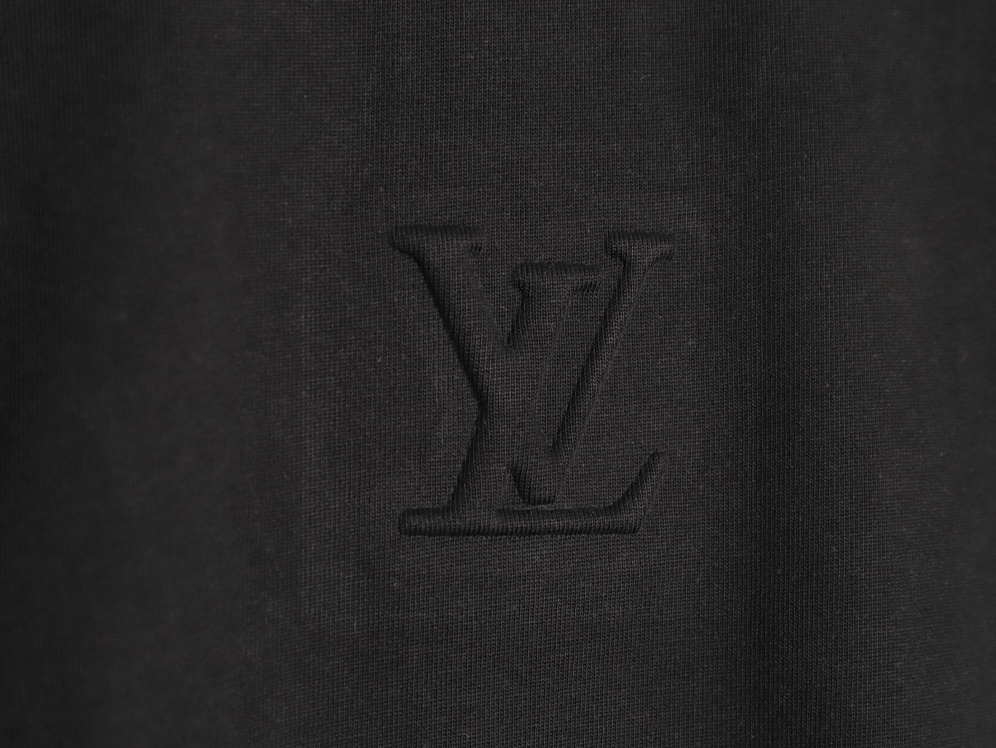 l0*is V*t0n long-sleeved t-shirt