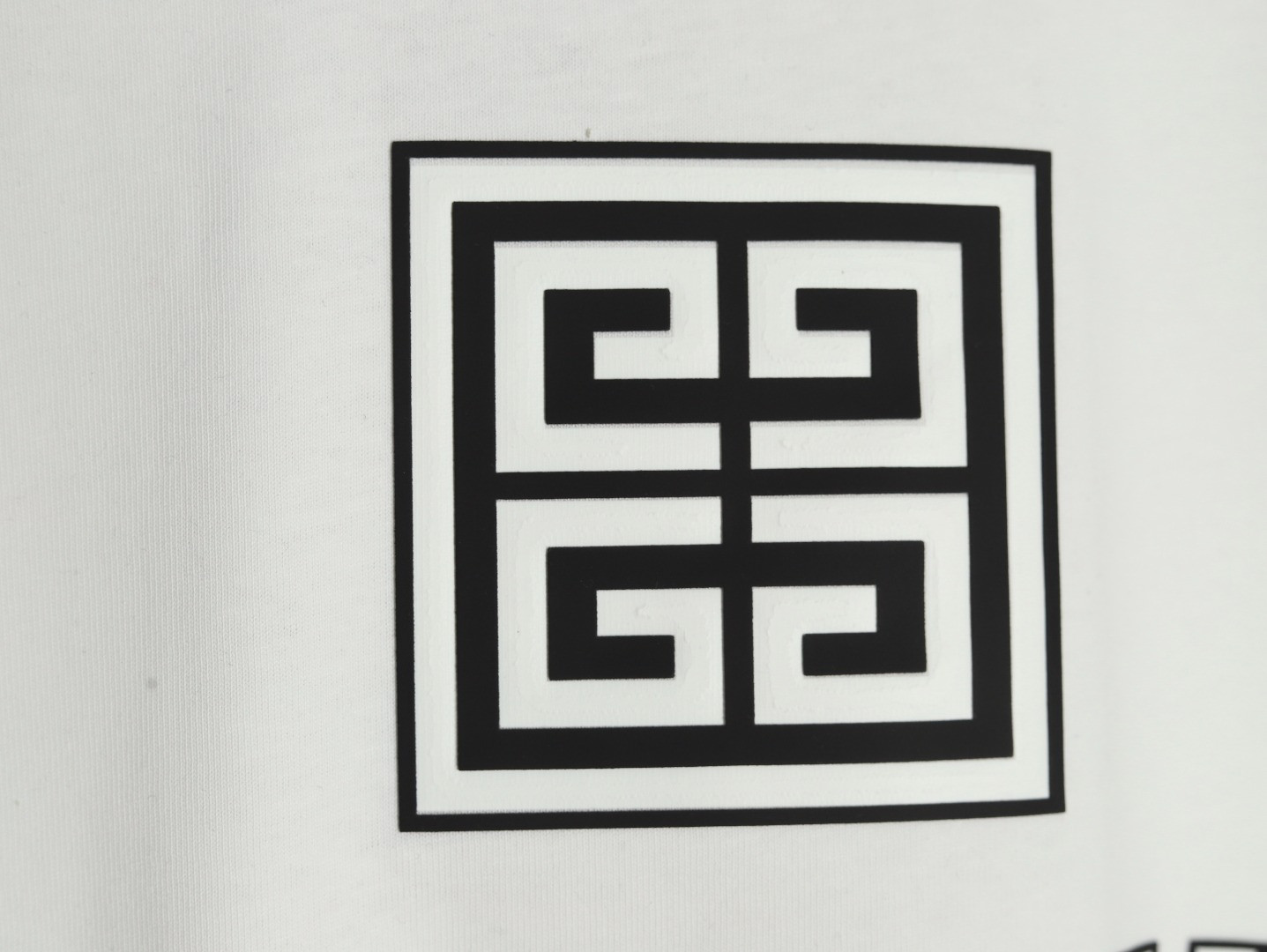 Givenchy 25SS Short-sleeved T-shirt