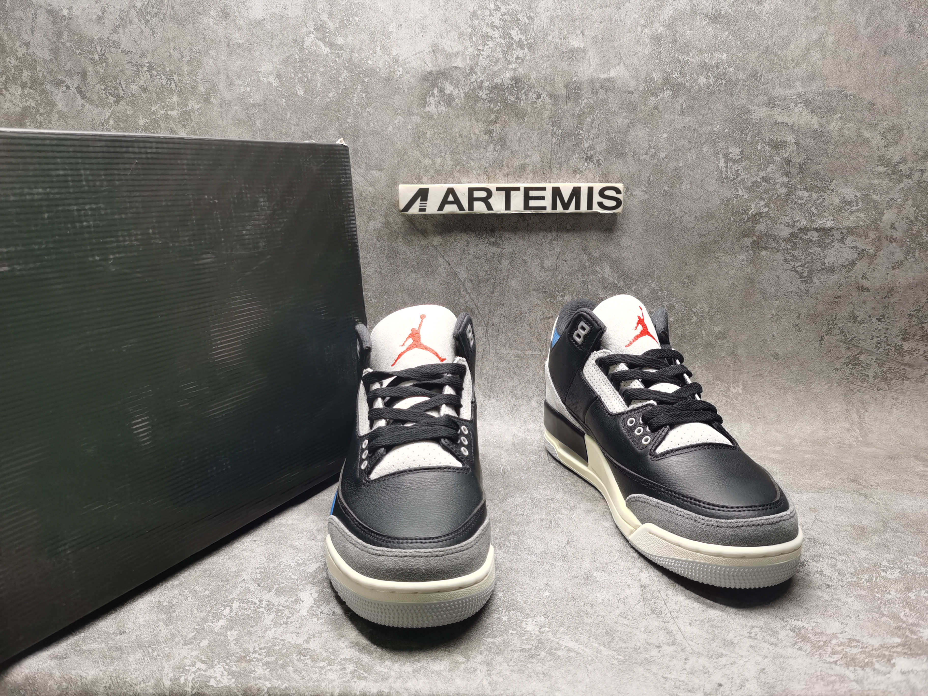 UA Jordan 3 Retro OG