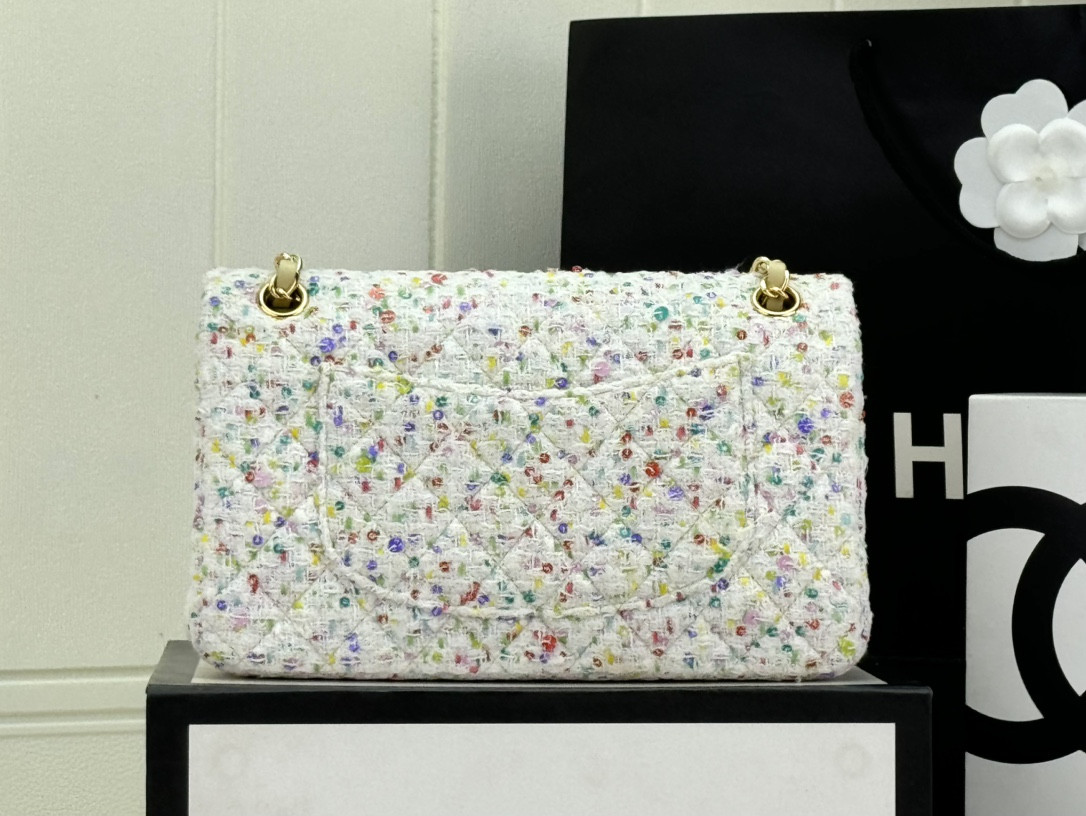 Ch*el mini classic 11.12 handbag 25 15.5 × 25.5 × 6.5 cm