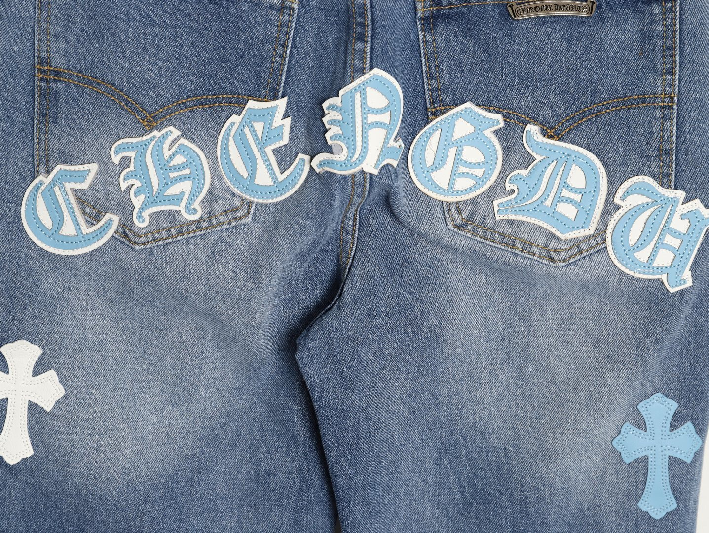 Ch**me He**ts jeans