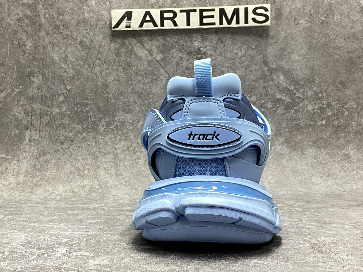 Balenciga Track Light Blue