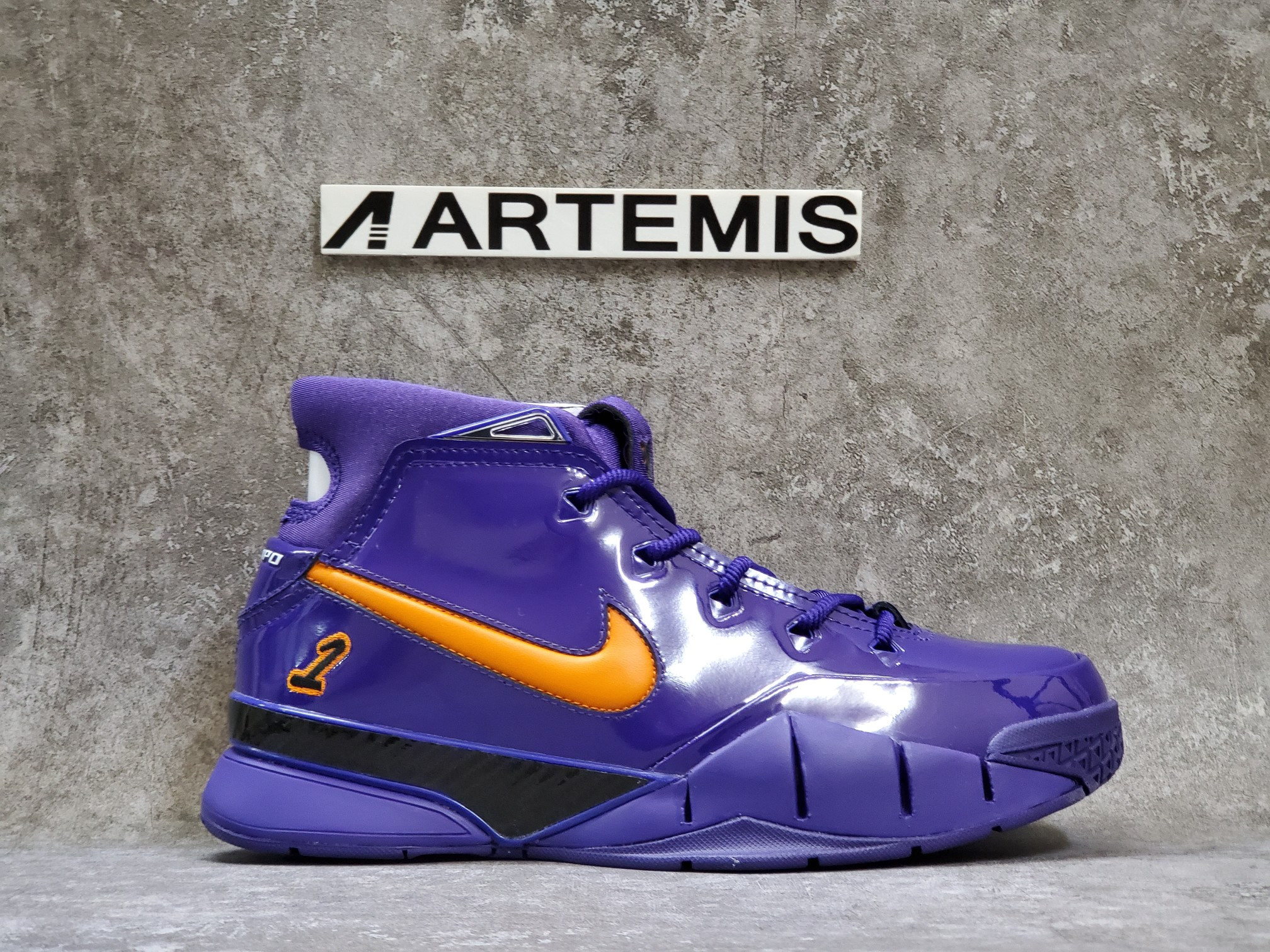 Nike Kobe 1 Protro Devin Booker PE