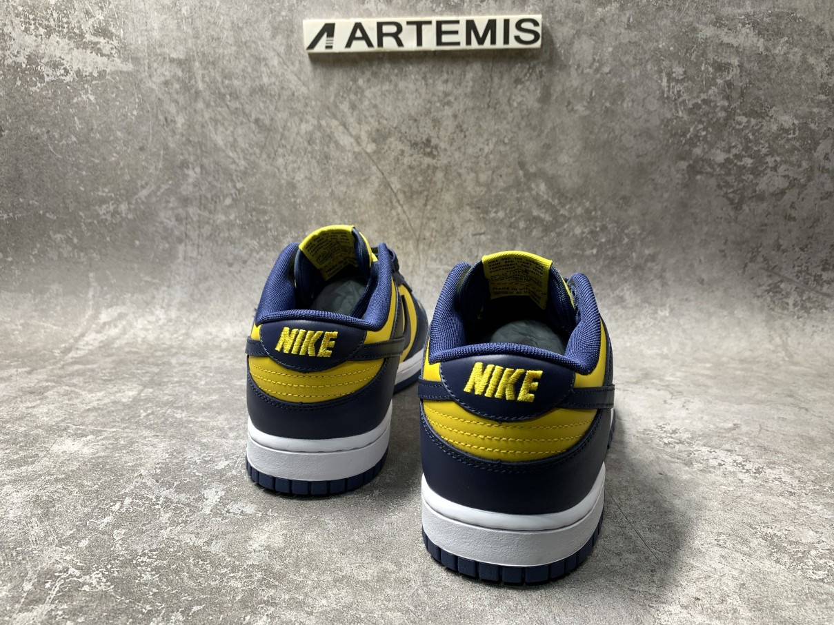 Nike Dunk Low Michigan