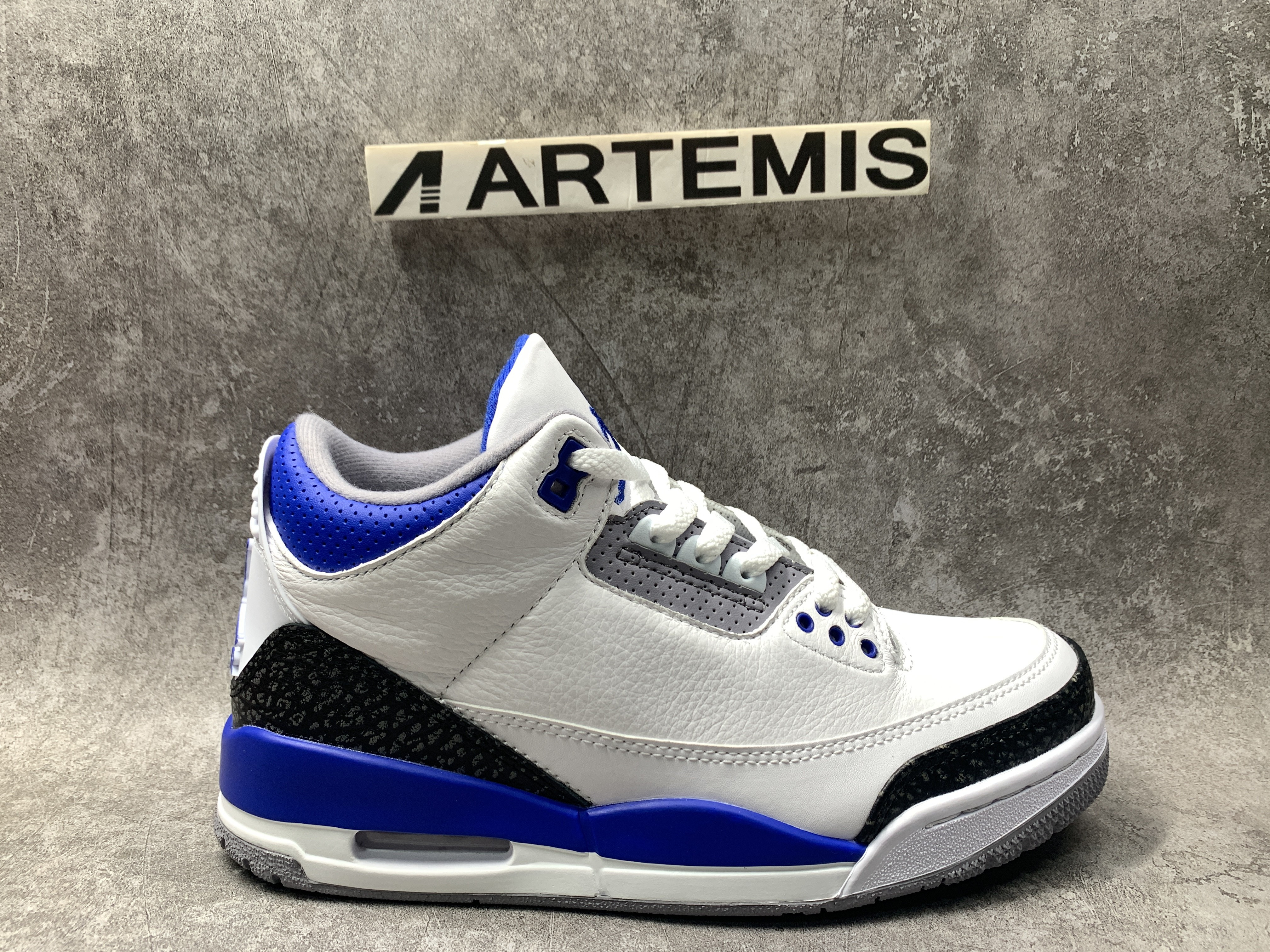 Air Jordan 3 Retro Racer Blue