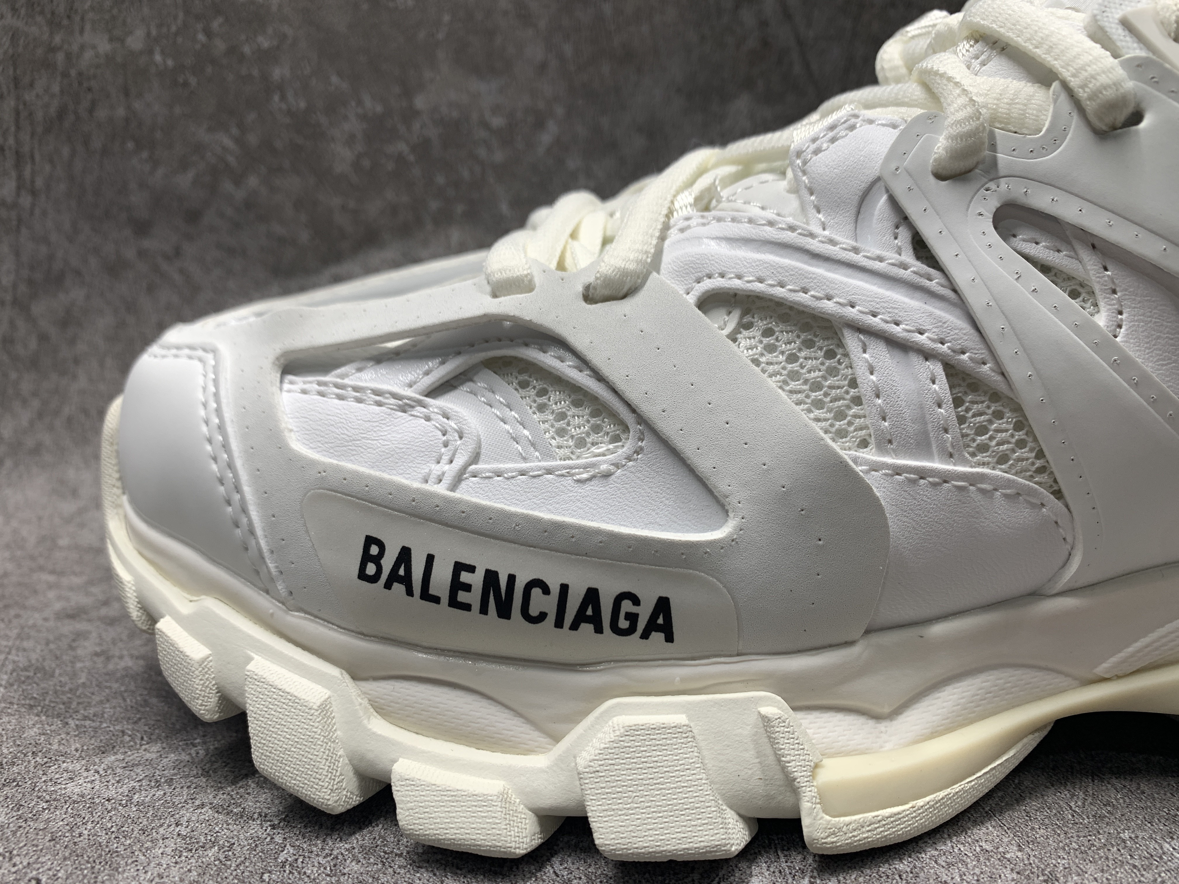 Balenciga Track Mule White