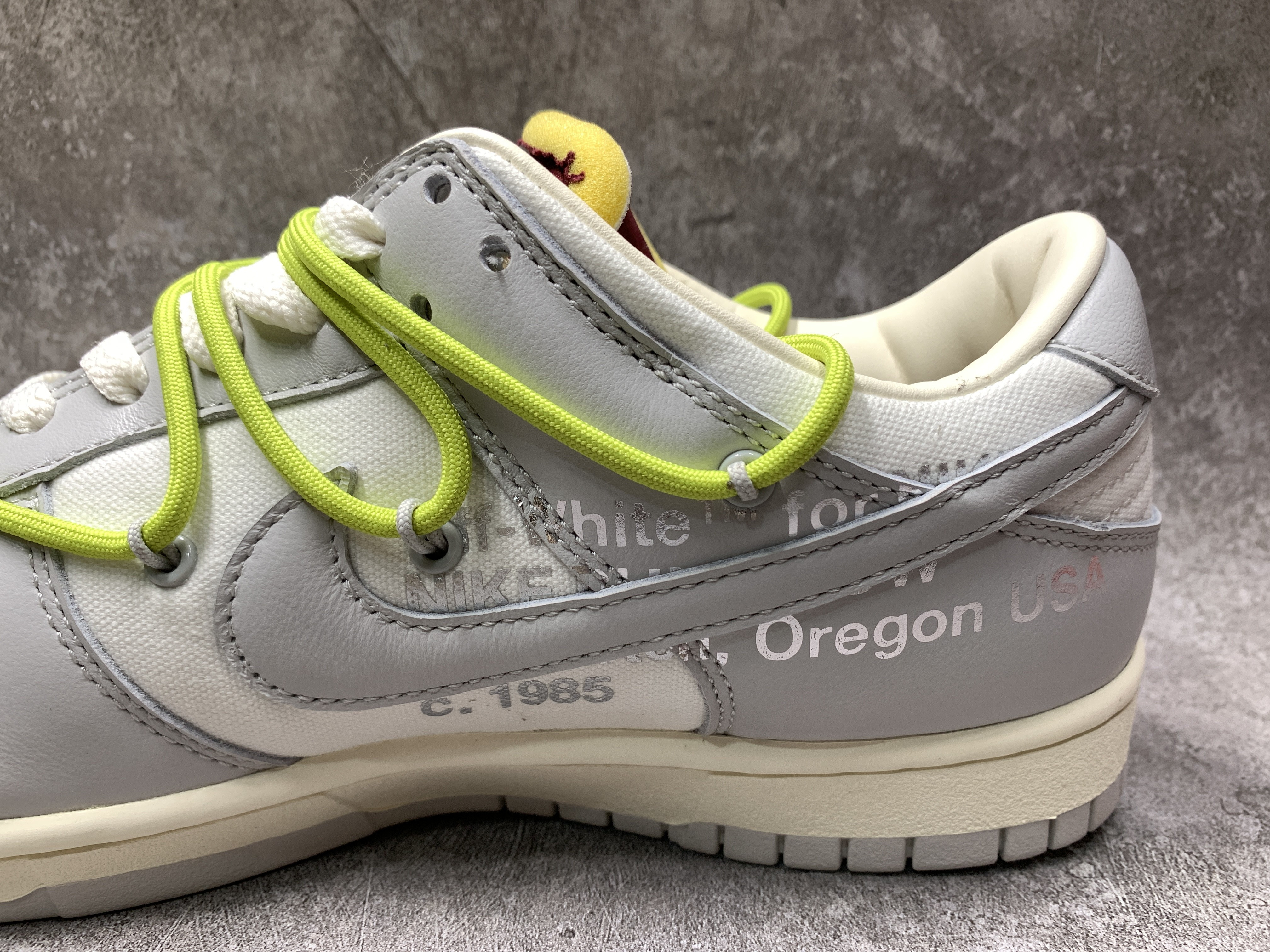 Nike Dunk Low x Off-White 08 of 50
