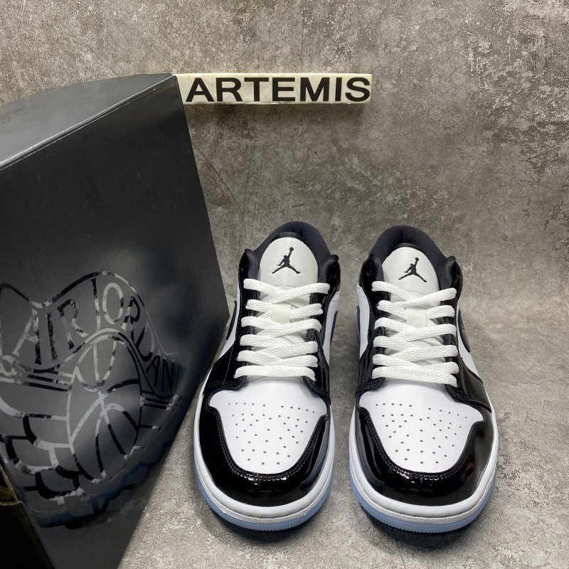 Air Jordan 1 Low SE Concord