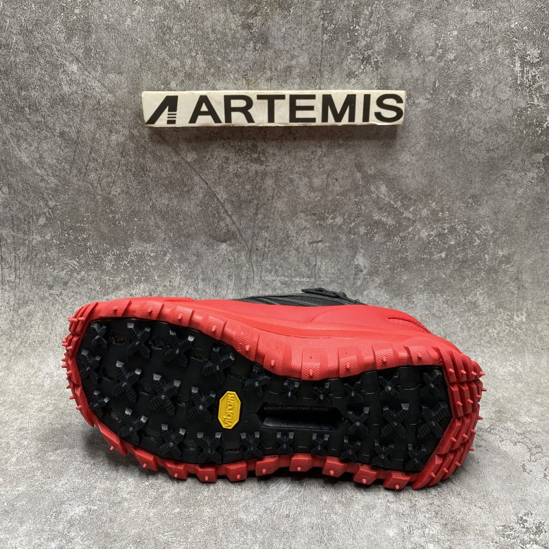 Moncler Trailgrip Gore-Tex Black Red