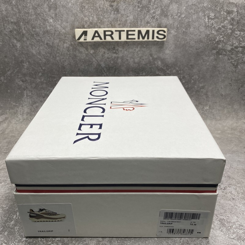 Moncler Trailgrip Beige White