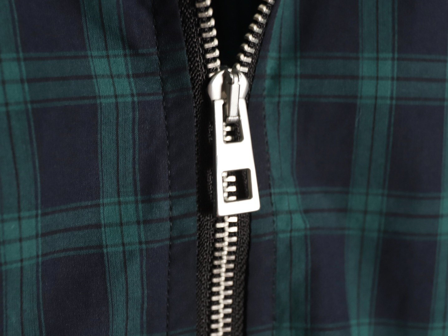 L0ew* 25ss coats