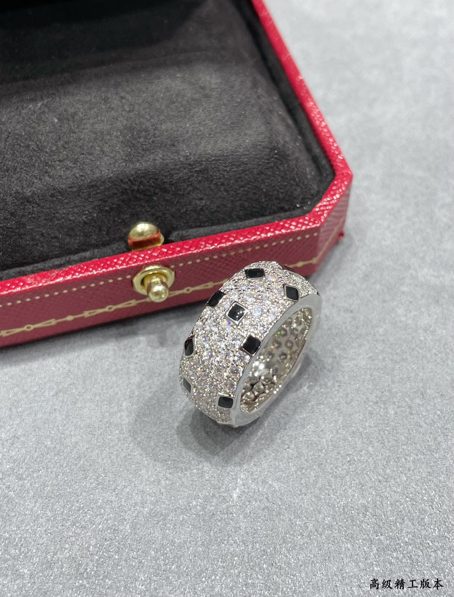Ca*t*er spotted leopard ring