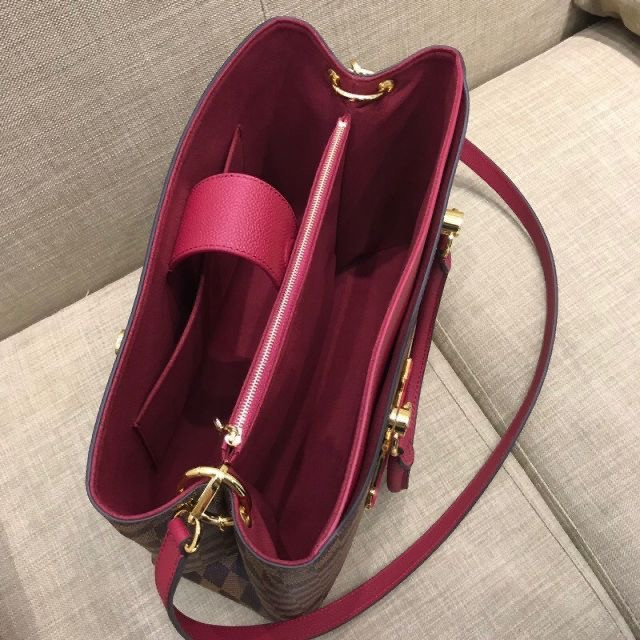 LV RIVERSIDE N40052