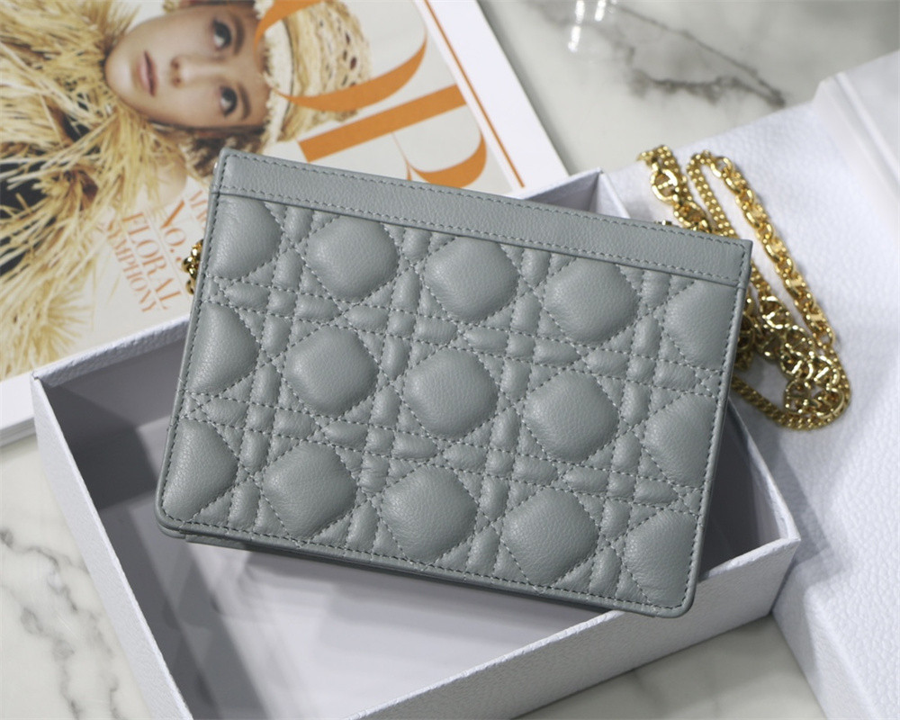 d*or caro zipped pouch with chain grey S*pple cannage calfskin 19 x 14 x 4.5 cm