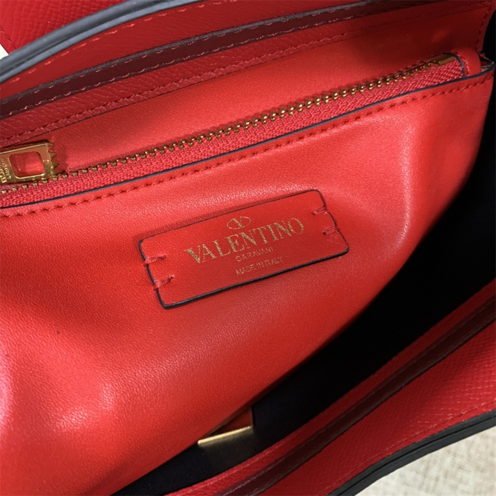 Va1e*ntin0 garavani vsling hobo bag red