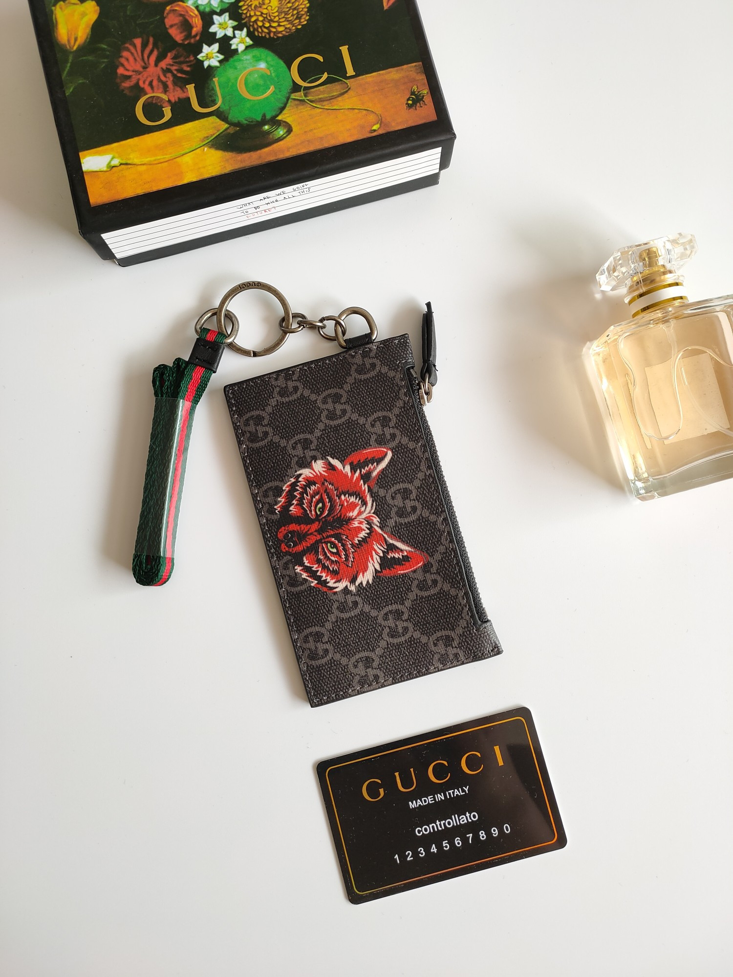 G*u*i gg  card case wallet