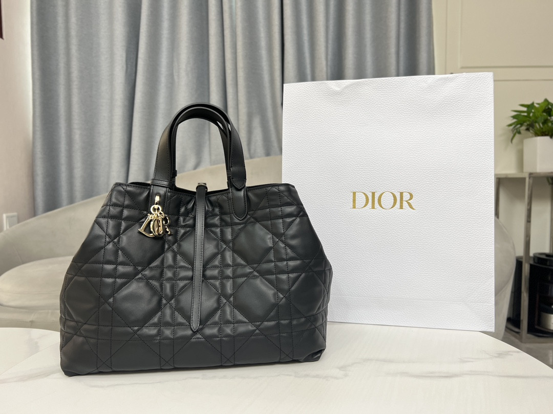 large D*or toujours bag black macrocannage calfskin 14.5 x 10.5 x 8.5 inches