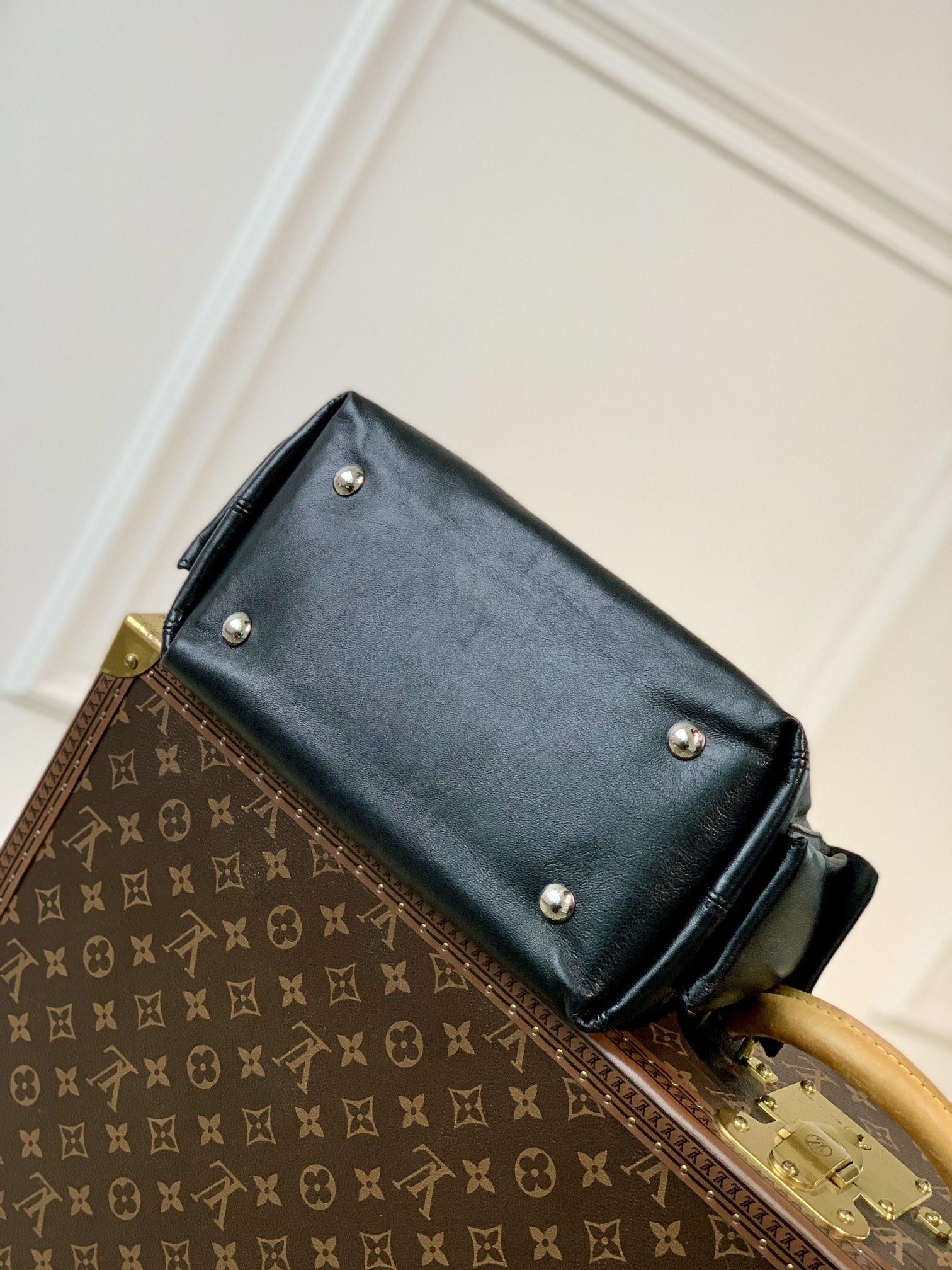 LV M24861 CarryAll Cargo PM 13.2 x 9.1 x 5.9 inches