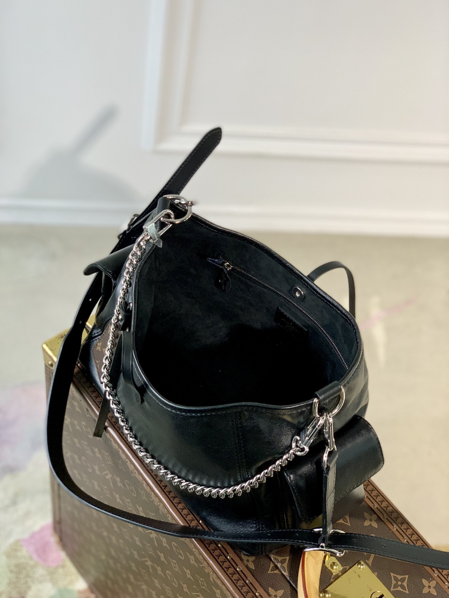 LV M24861 CarryAll Cargo PM 13.2 x 9.1 x 5.9 inches