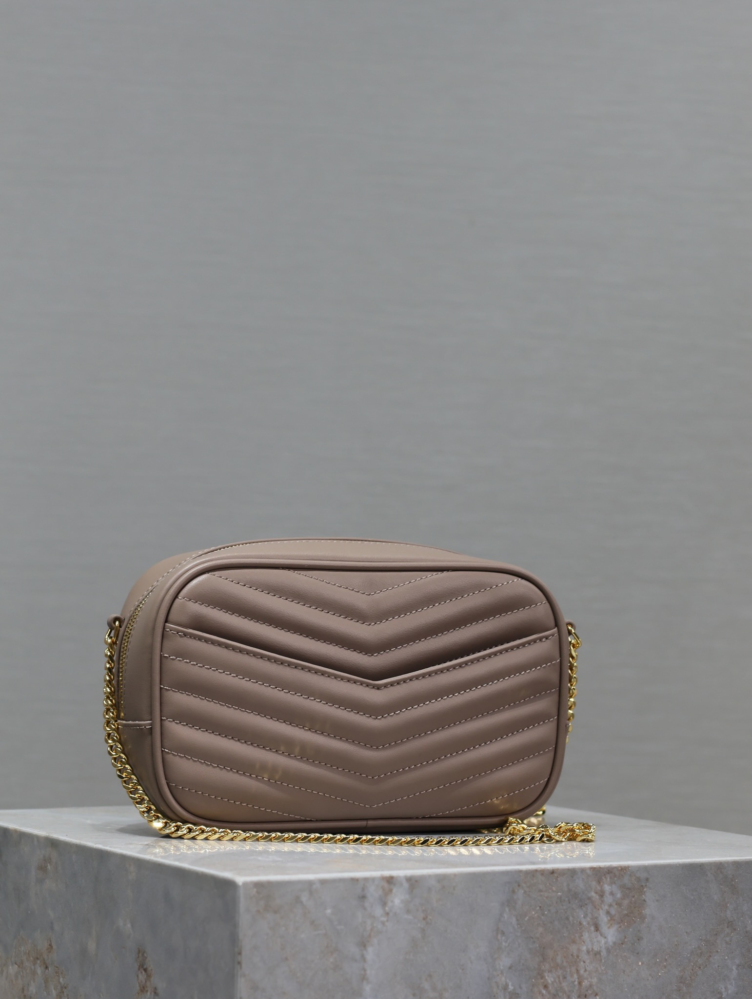 Y*L mini lou in quilted leather 7.5 x 4.1 x 2 inches