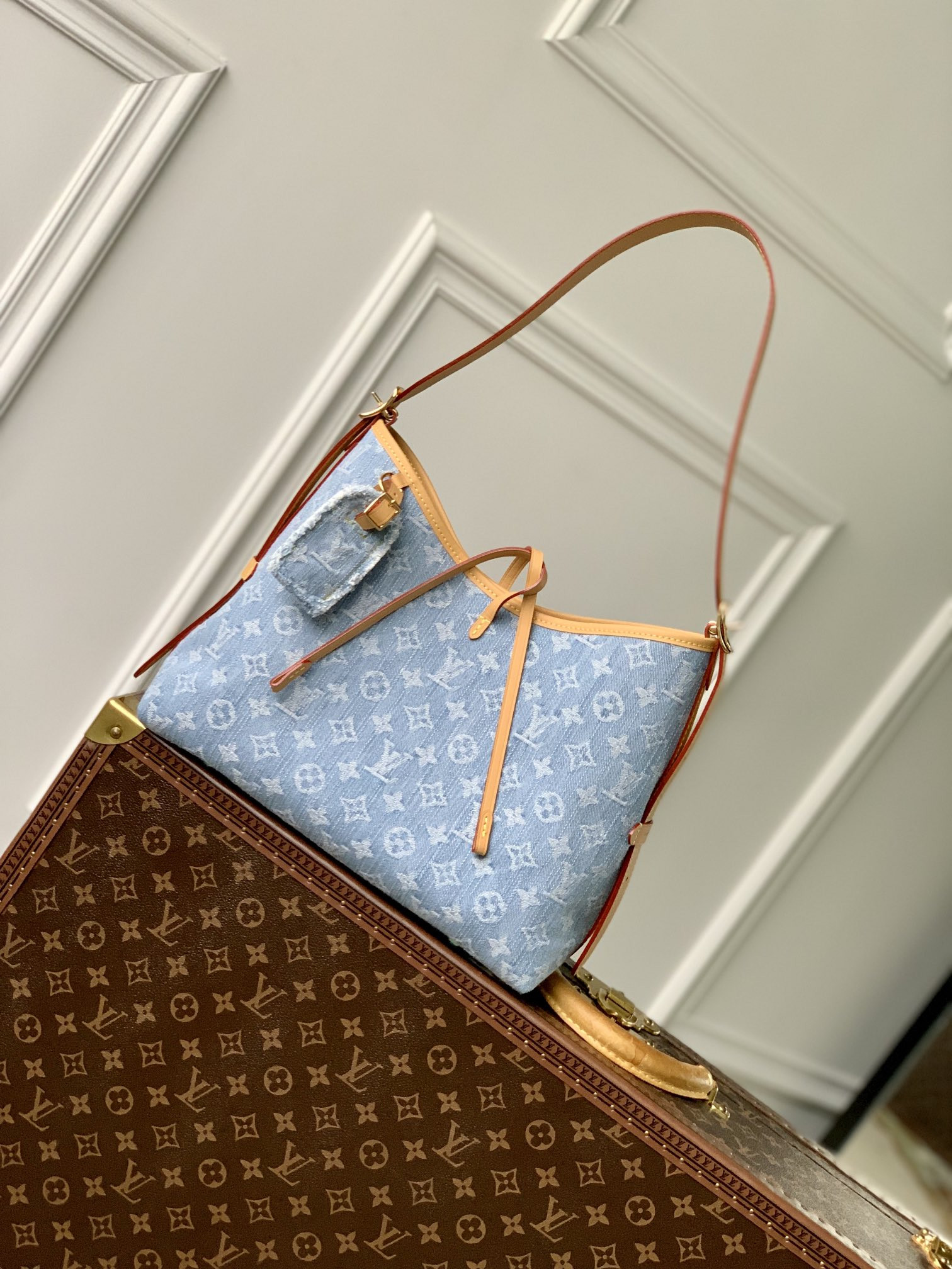 LV CarryAll PM M11462 11.4 x 9.4 x 4.7 in