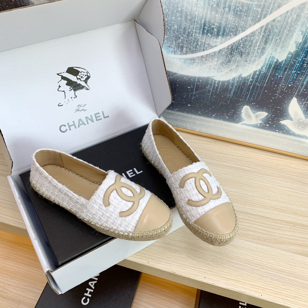 ua Ch*el espadrilles