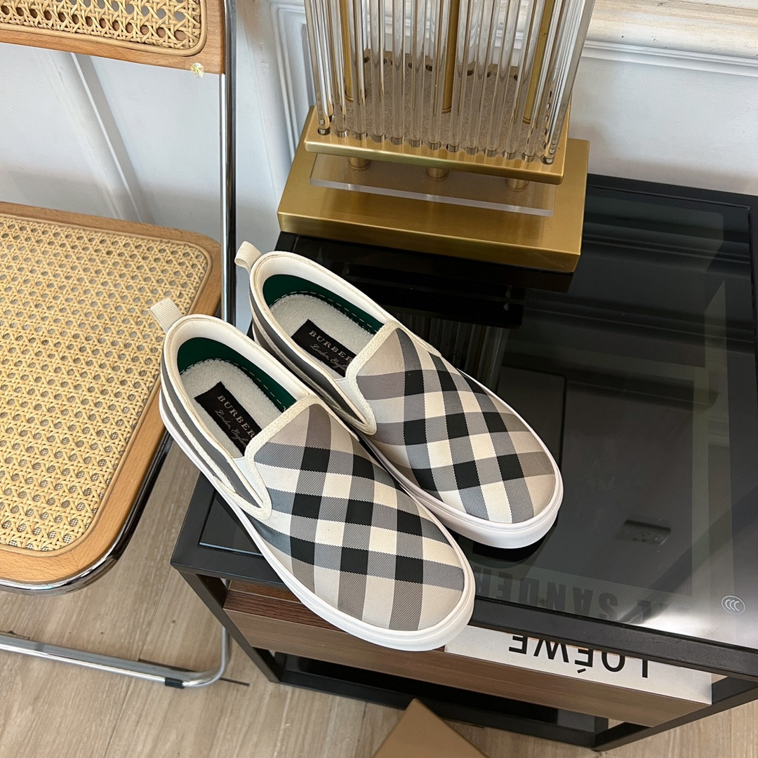 ua B**rry slip on sneakers