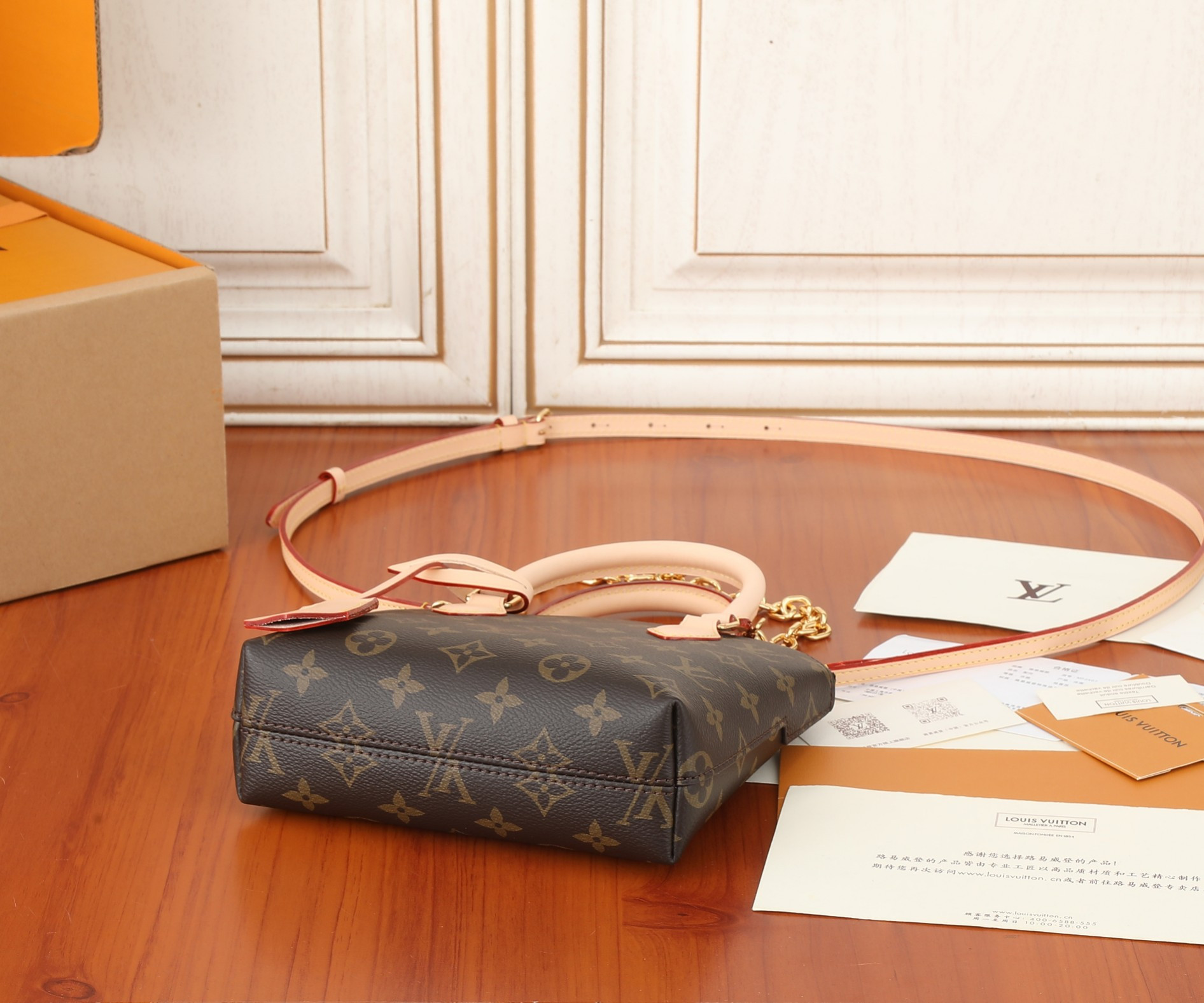LV Lockit BB M12019 15x19x7CM