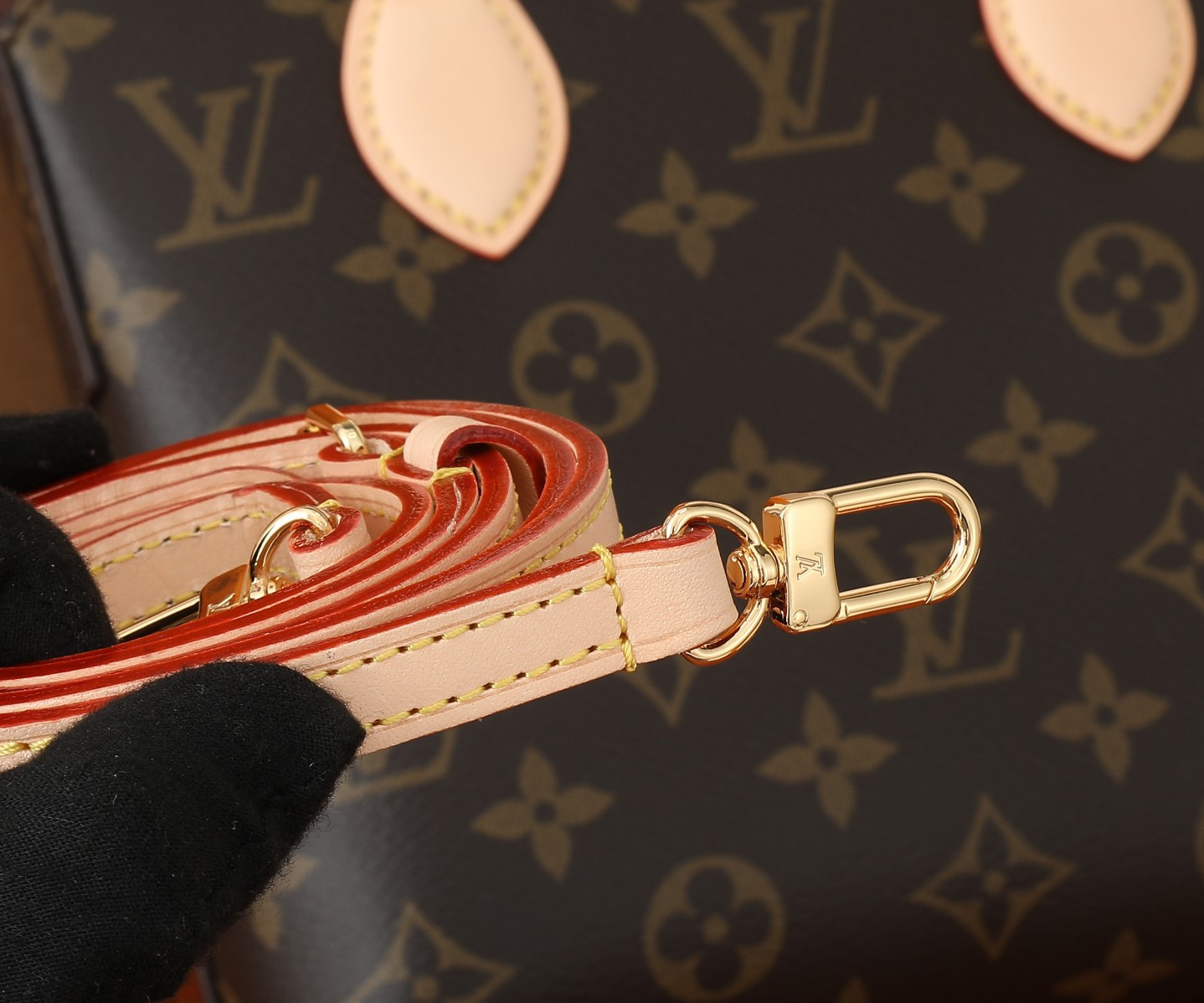 LV Lockit BB M12019 15x19x7CM
