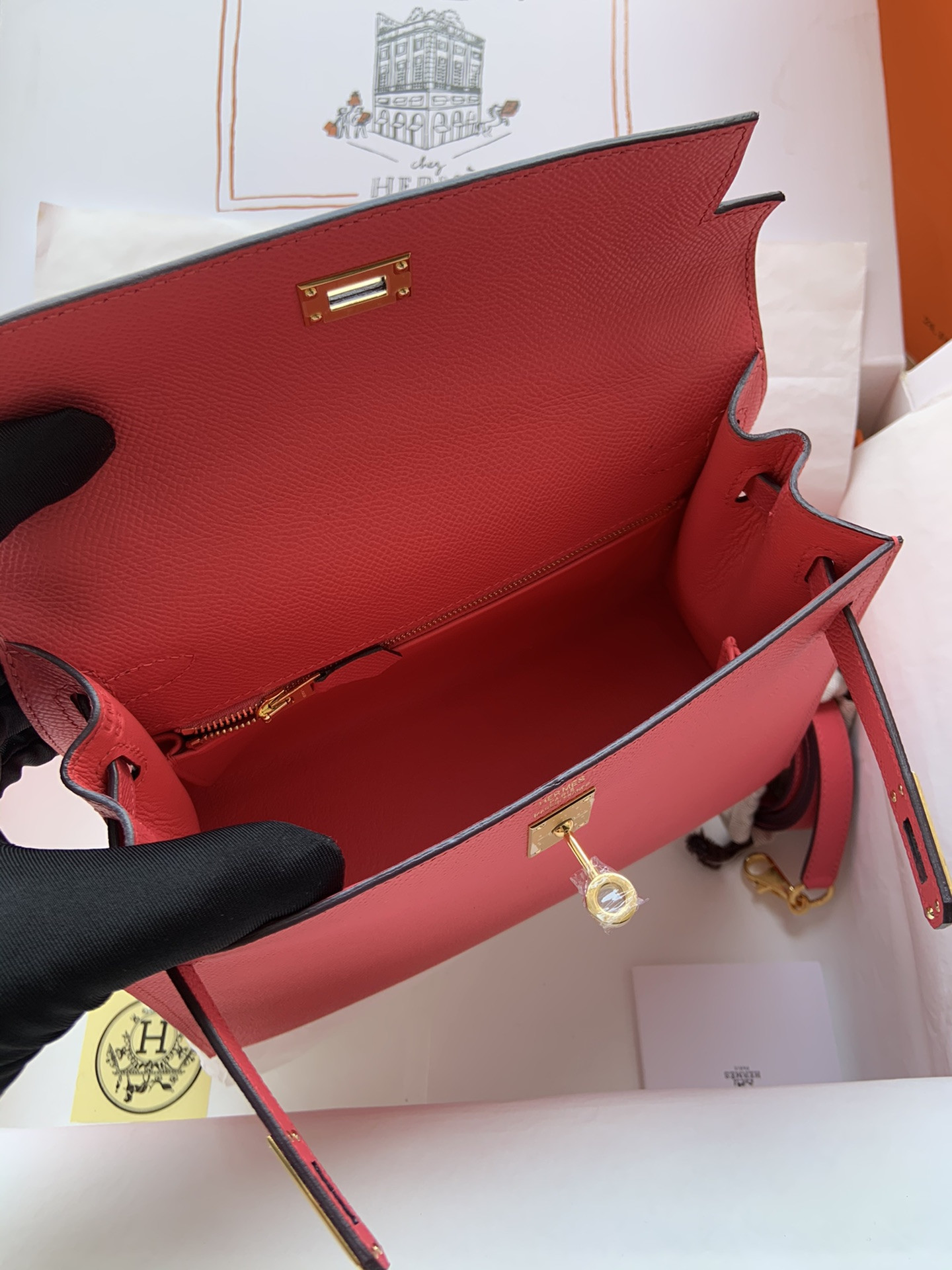HERMÈS Kelly Gold-tone Hardware 25 28