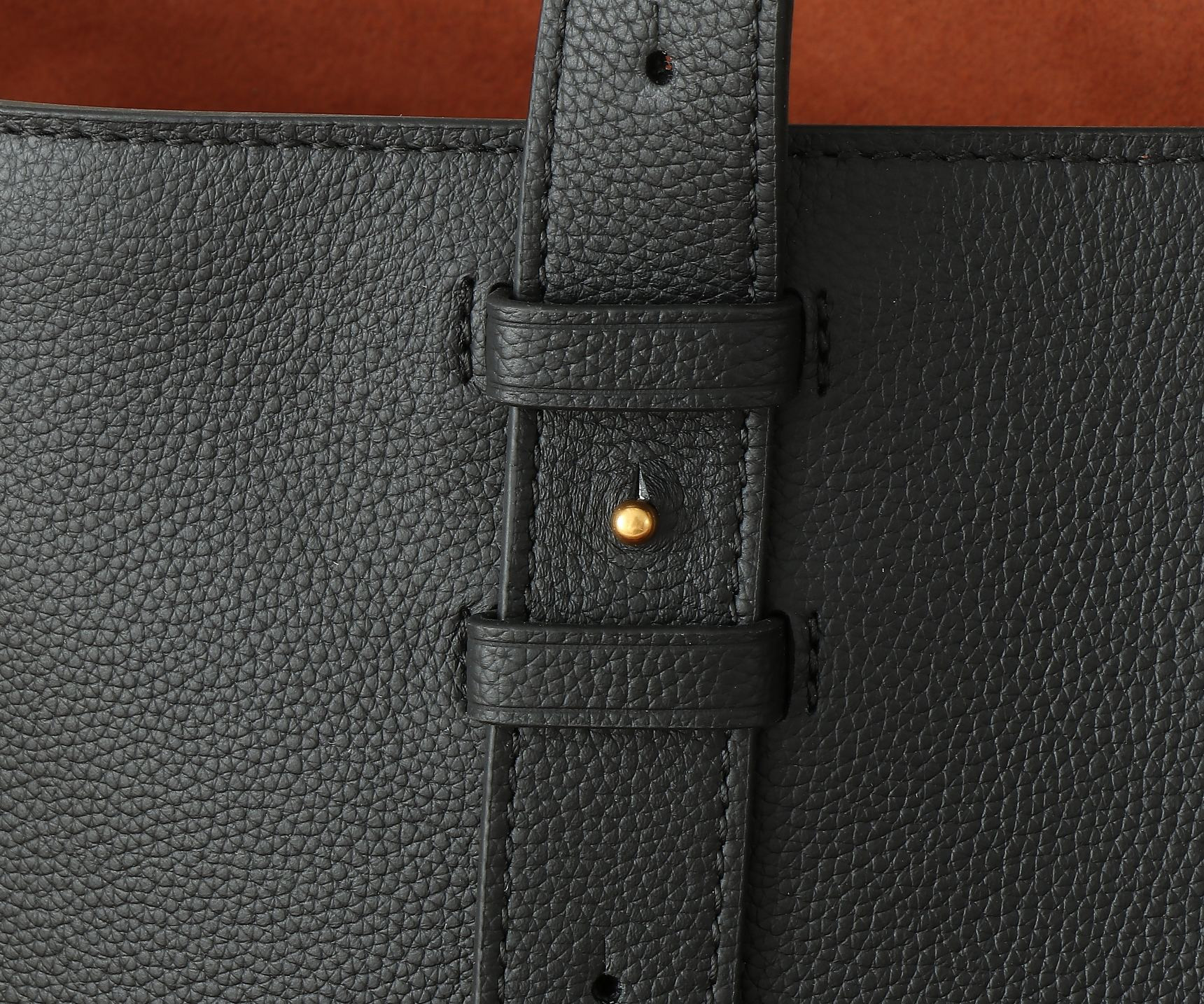 LV Low Key Cabas MM M25341 47x30x14cm