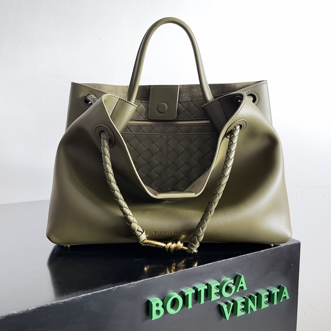 bo*te*ga Ve*ne*ta medium andiamo 32x25x11cm