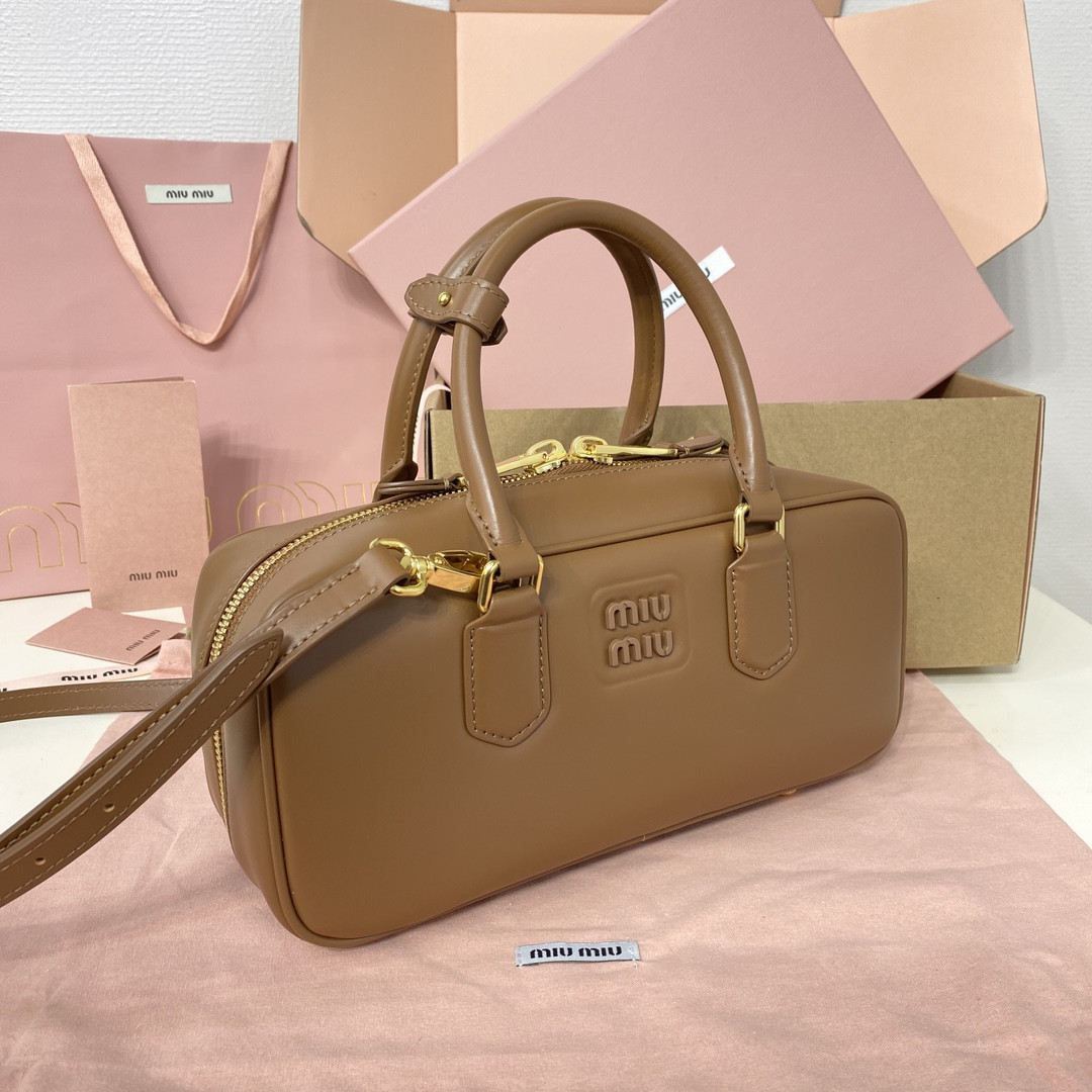 Miu Miu Arcadie leather bag  12x27x9cm