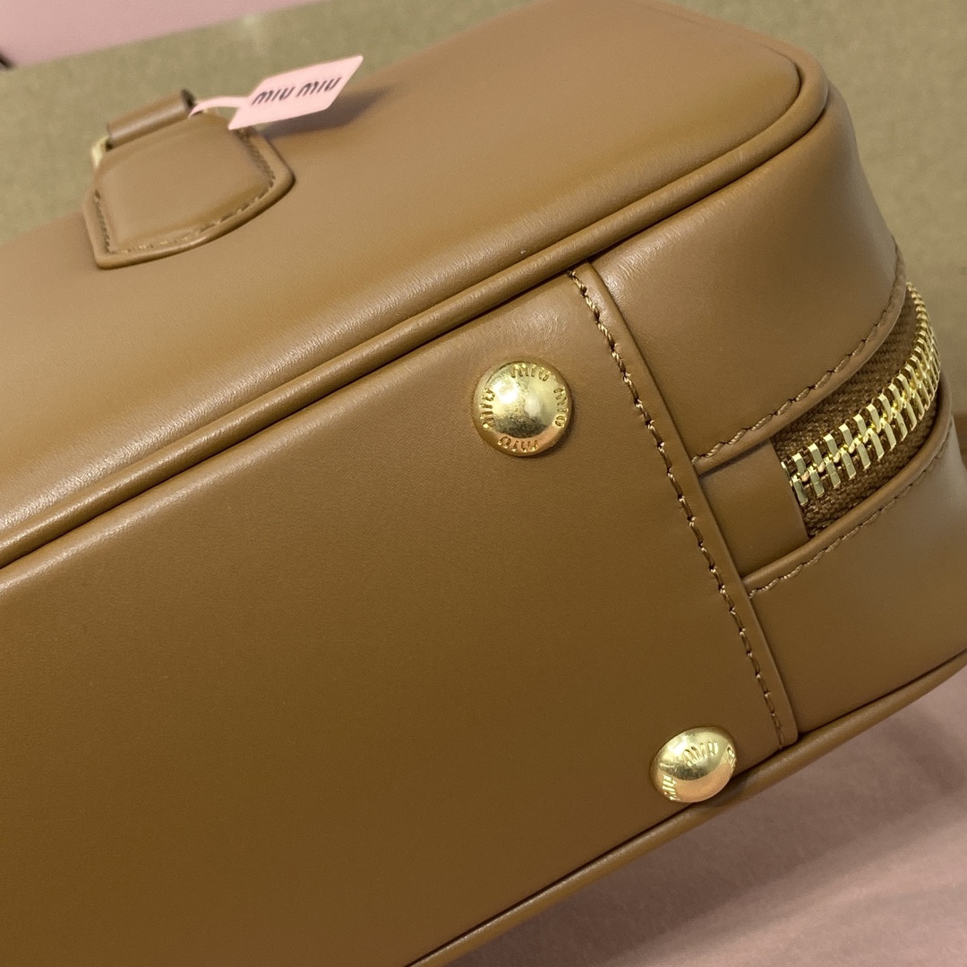 Miu Miu Arcadie leather bag 12x27x9cm
