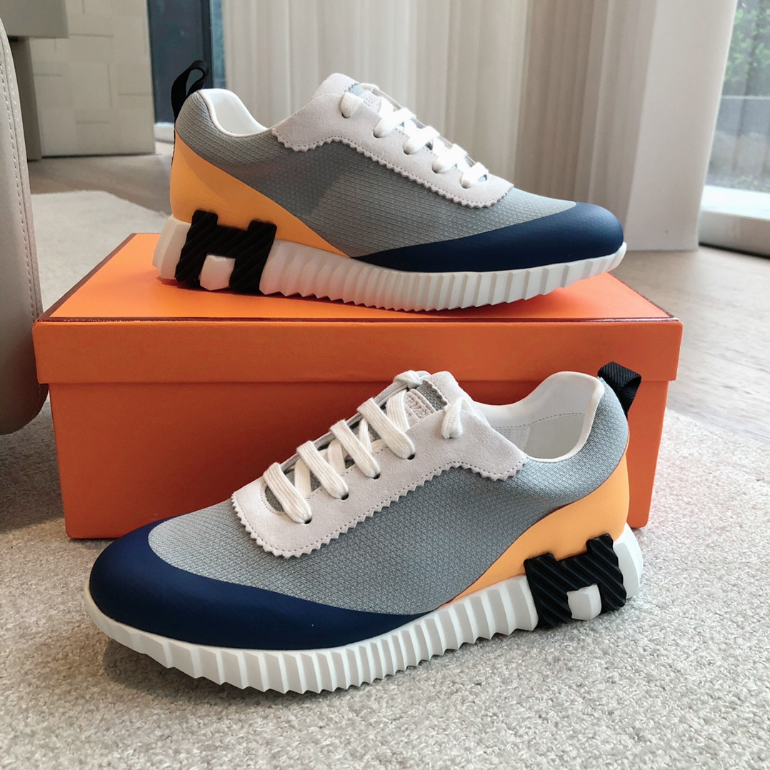 ua H**me5 bouncing sneaker