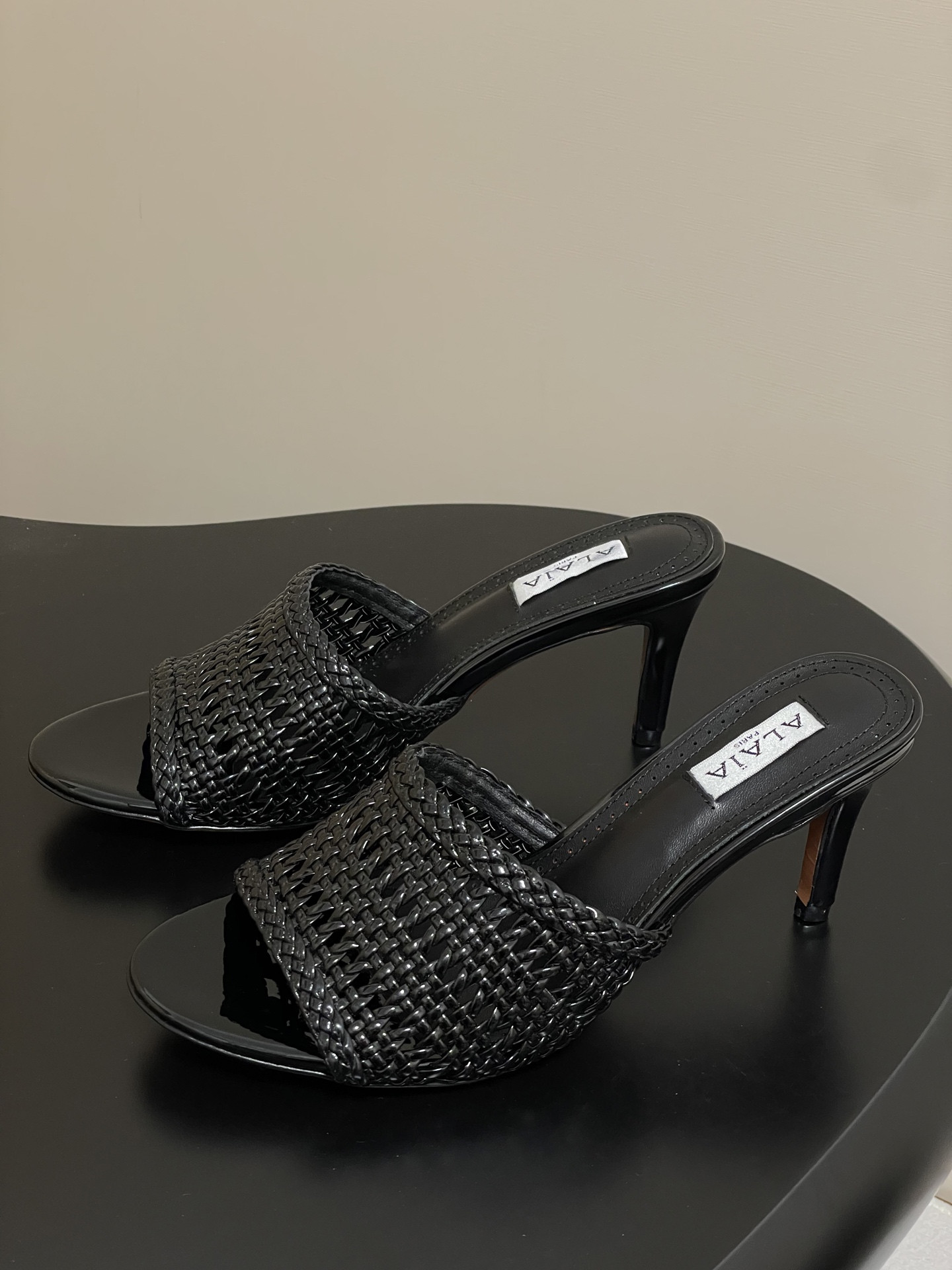 UA Alaia Heeled slippers 7cm Heel(Customized Size 7-10 days production time)