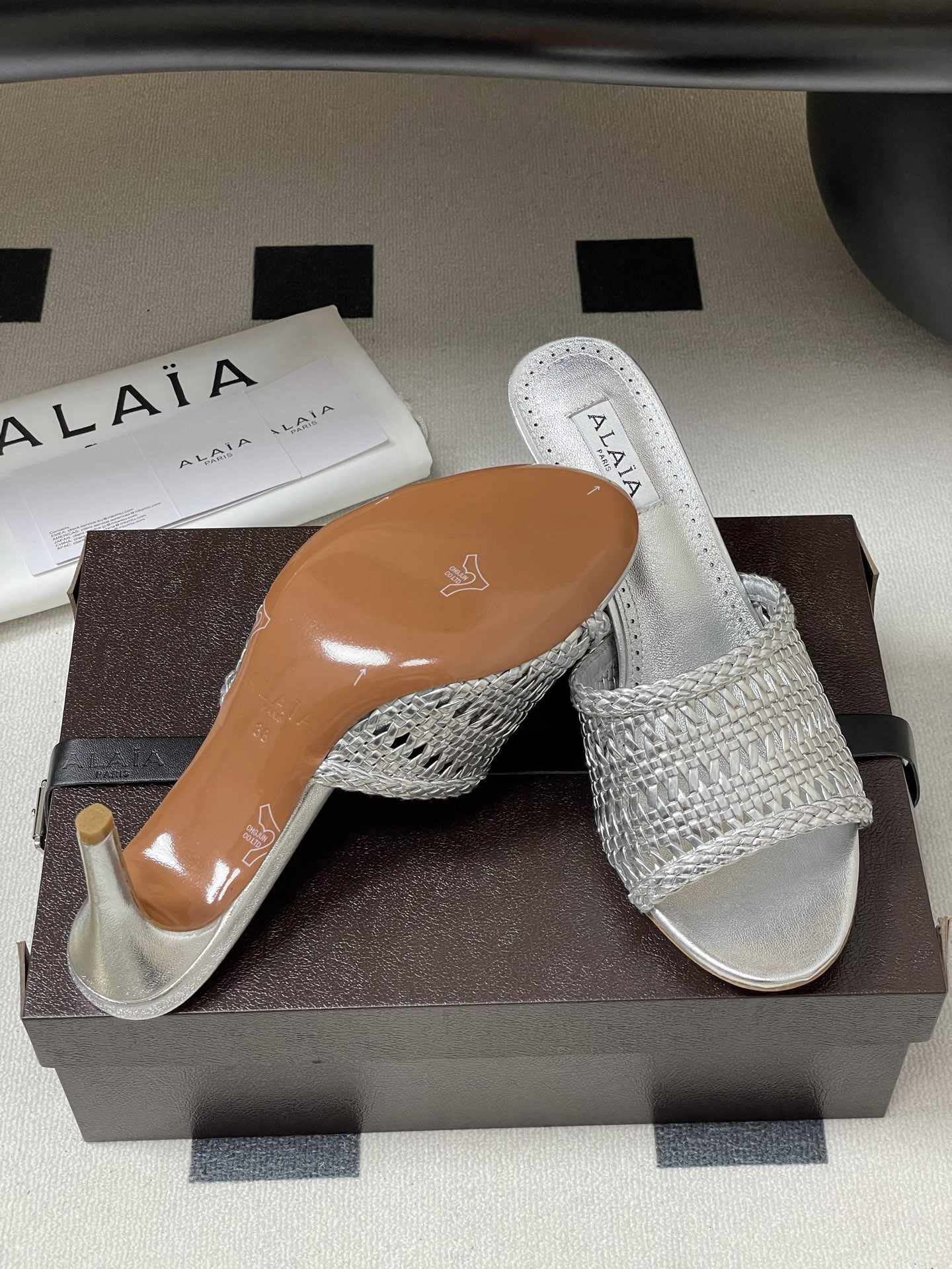 UA Alaia Heeled slippers 7cm Heel(Customized Size 7-10 days production time)