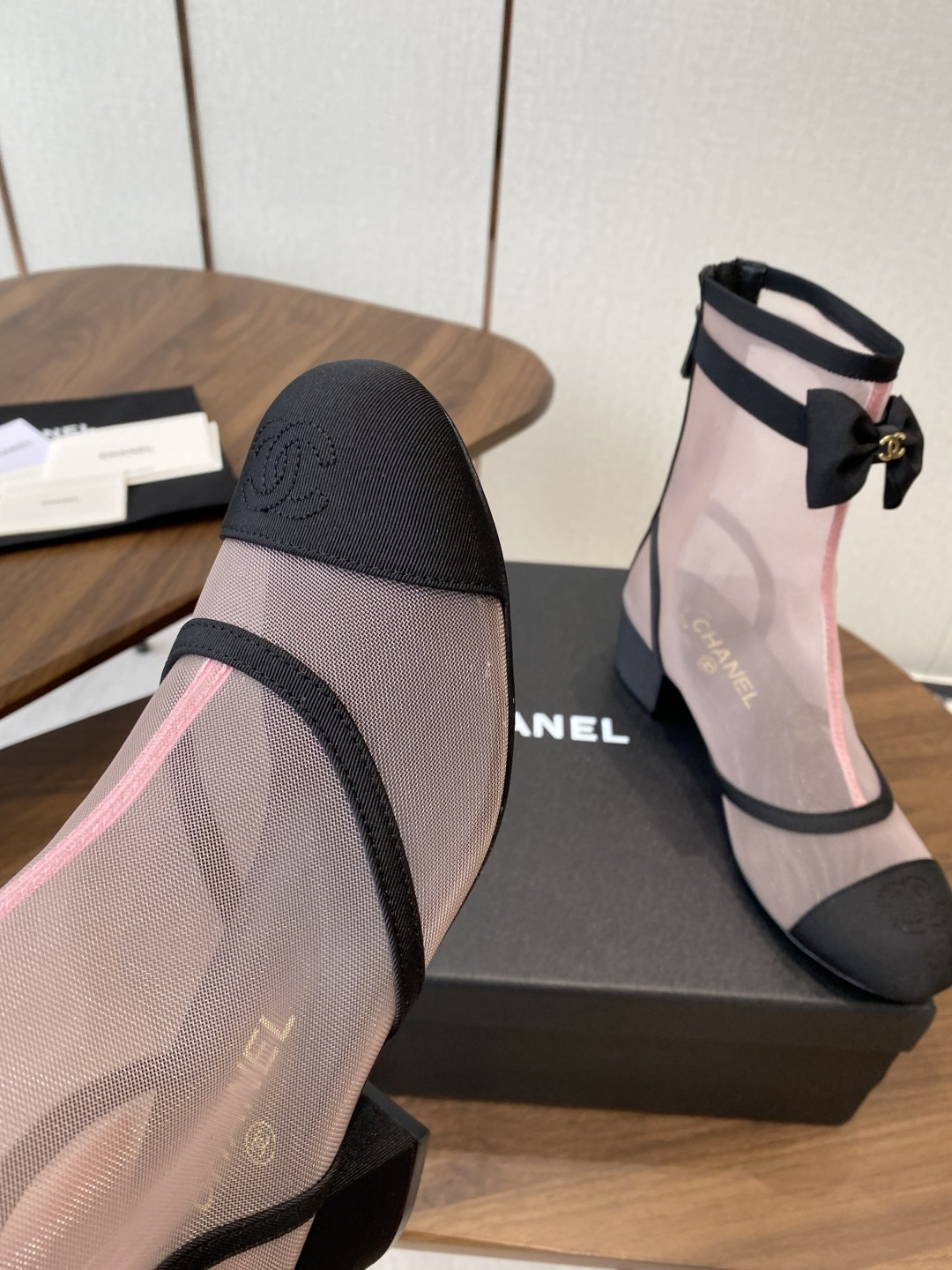 ua Ch*el short boots 5cm heel