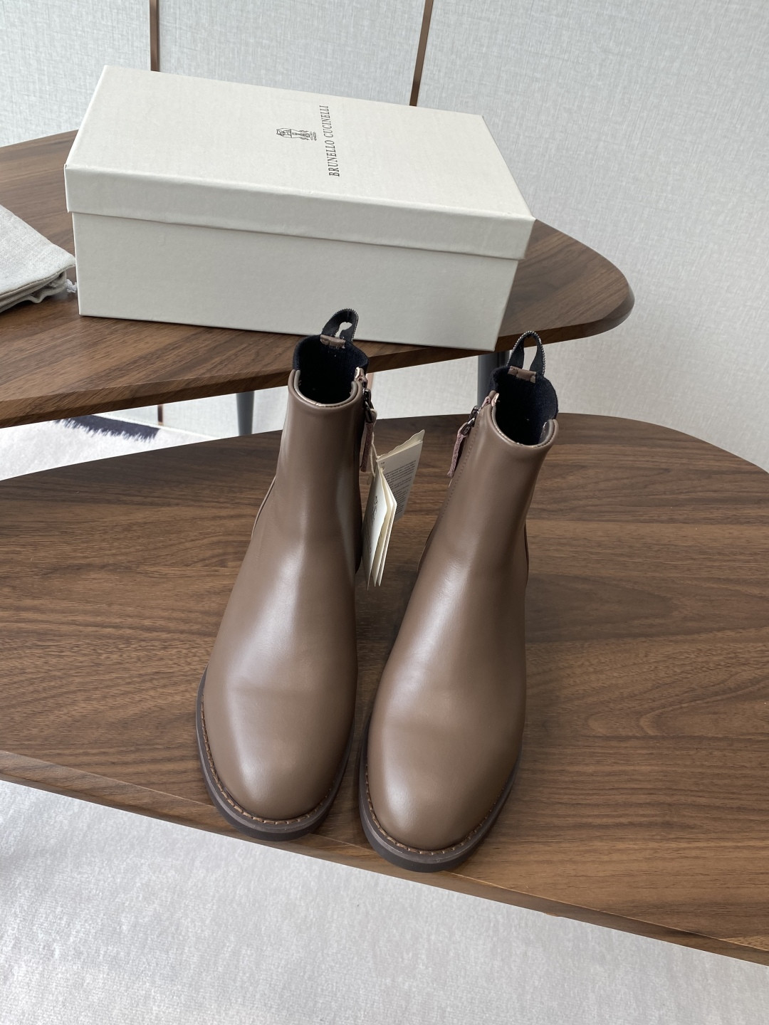 UA Brunello Cucinelli Chlesea Boots