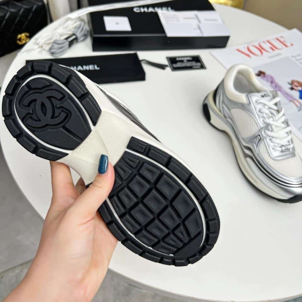 Ch**el 23C Silver Metallic Cc Logo Lace Up Flat Runner Trainer Sneaker White And Silver G39792 Y56368 K5451