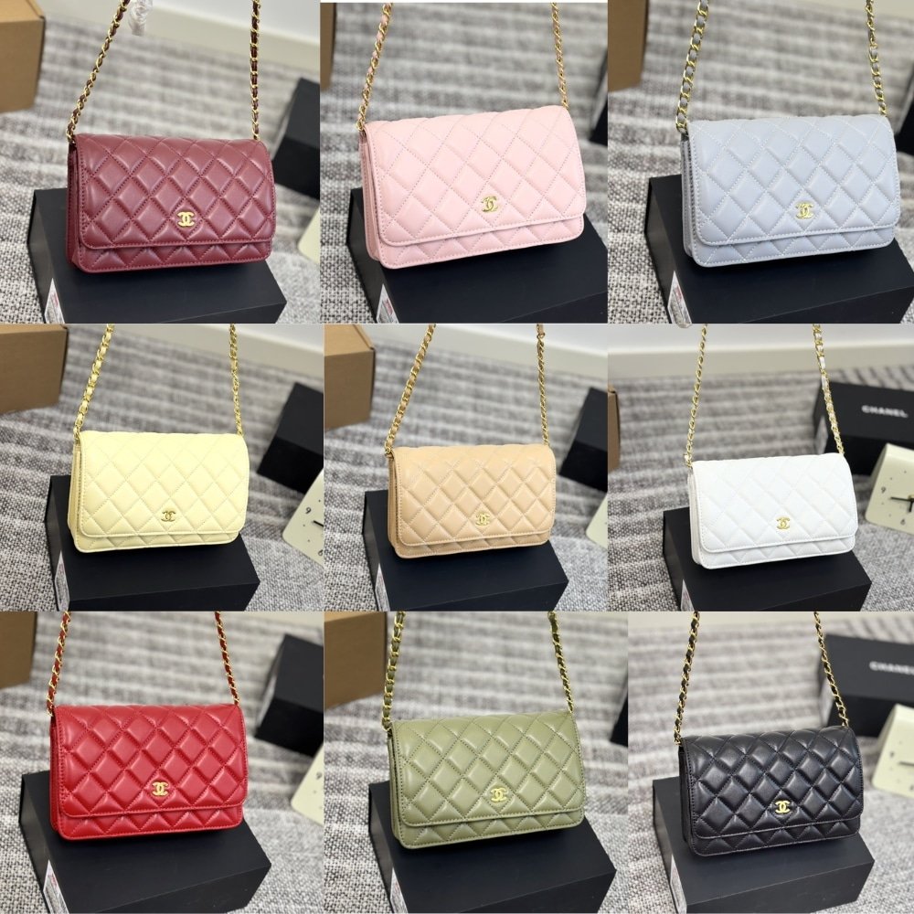 Ch**el Wallet On Chain Woc White 19Cm