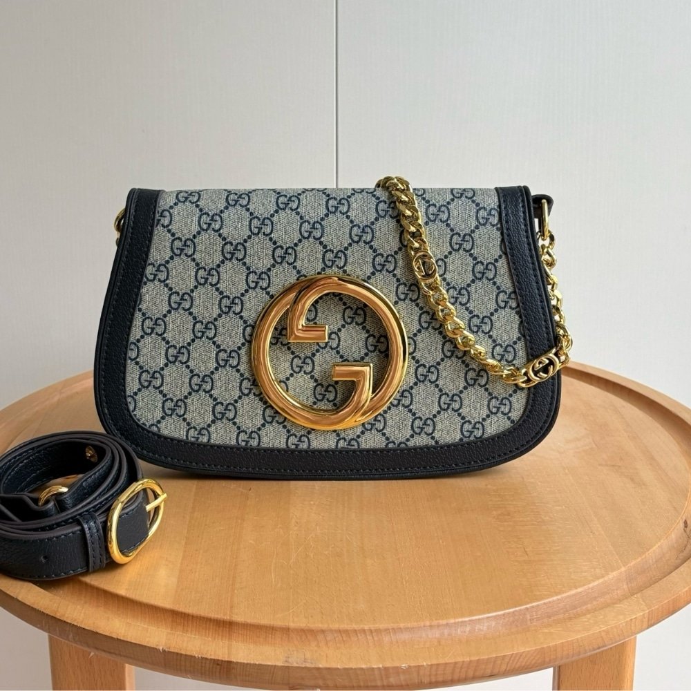 Gvc*1 Blondie Shoulder Bag Gold Hardware Blue 28Cm