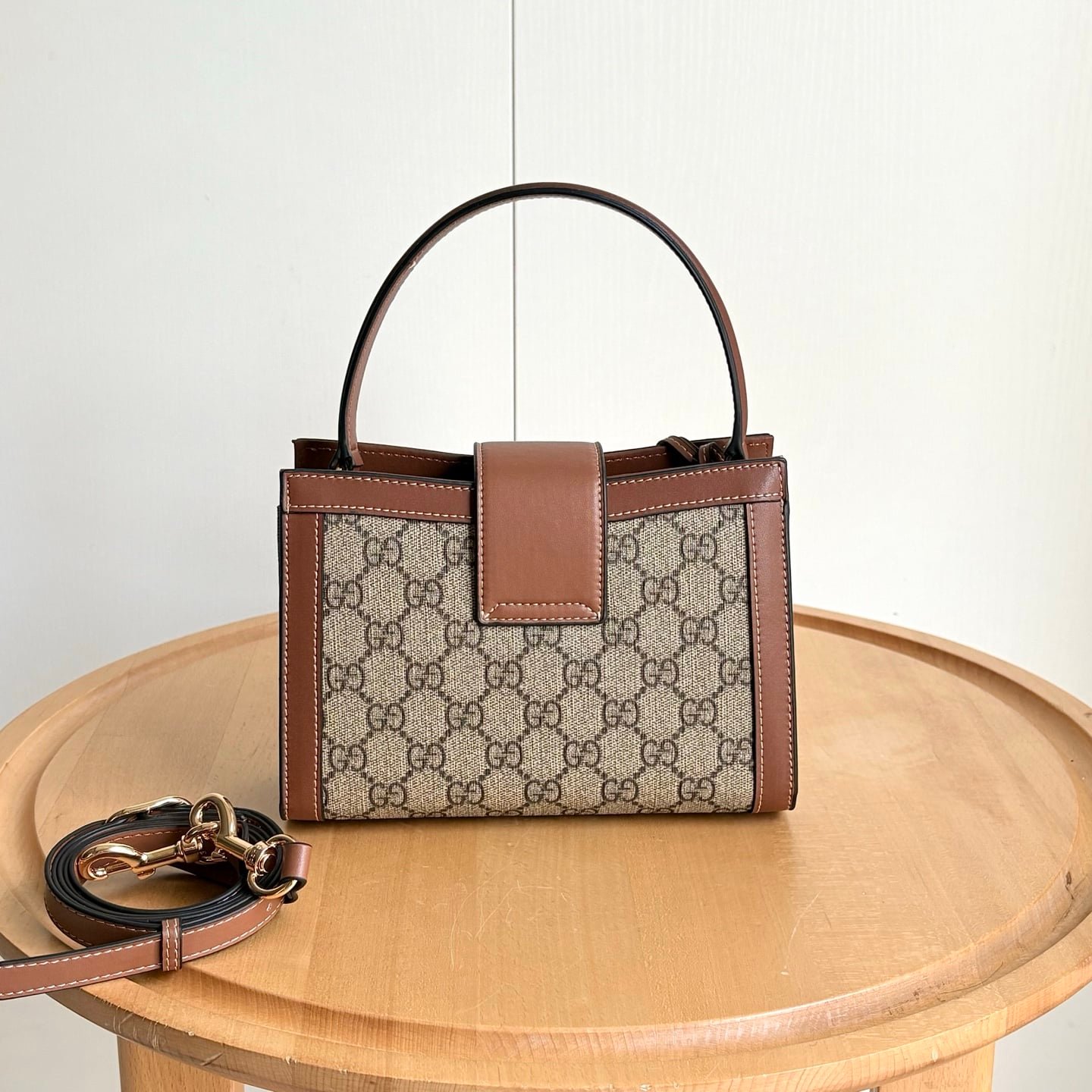 Gvc*1 Padlock Small Top Handle Bag Beige And Dark Brown 20Cm 841653 Fad6L 9758