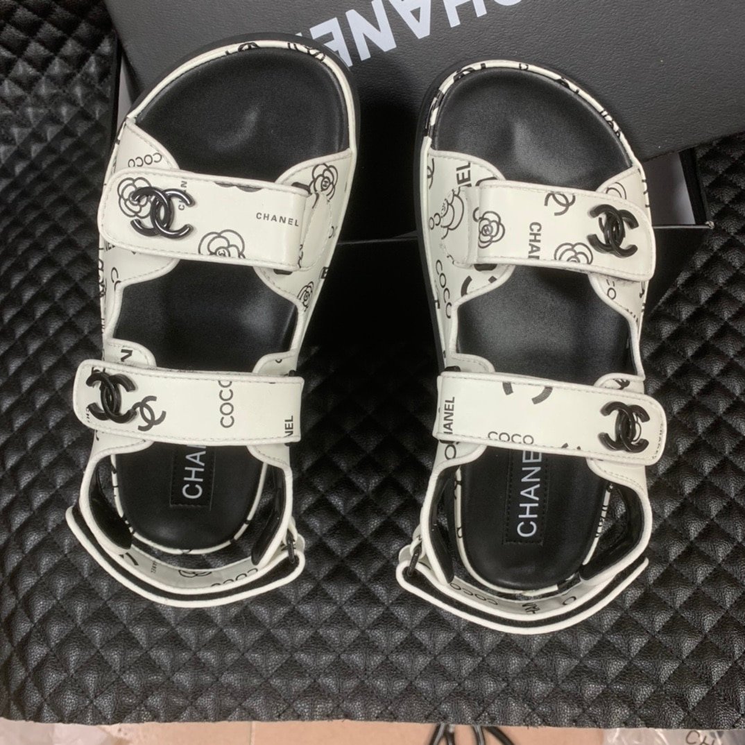 Ch**el Dad Slingback Sandals 23P Camelia Cc Logo
